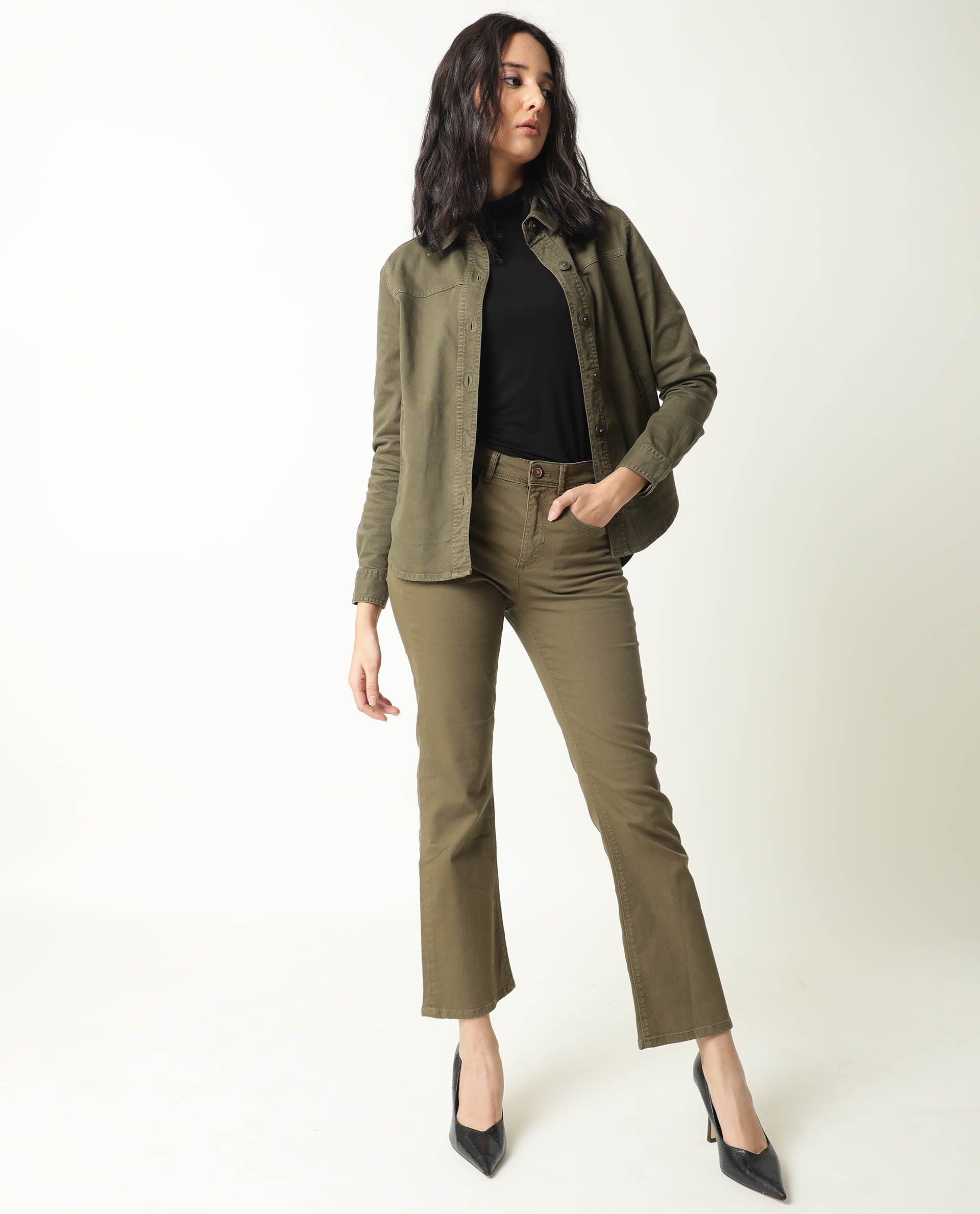 Rareism Women Booter Green Cotton Lycra Fabric Mid Rise Solid Slim Fit Ankle Length Jeans