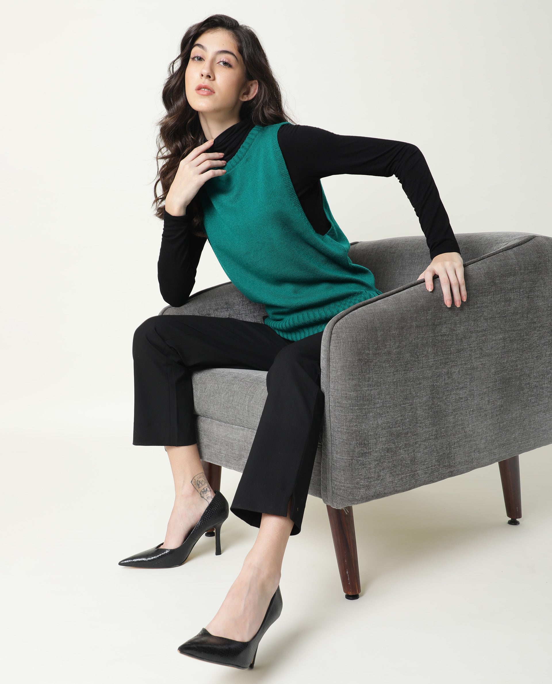 Rareism Women Sleek Green Sweater Sleeveless