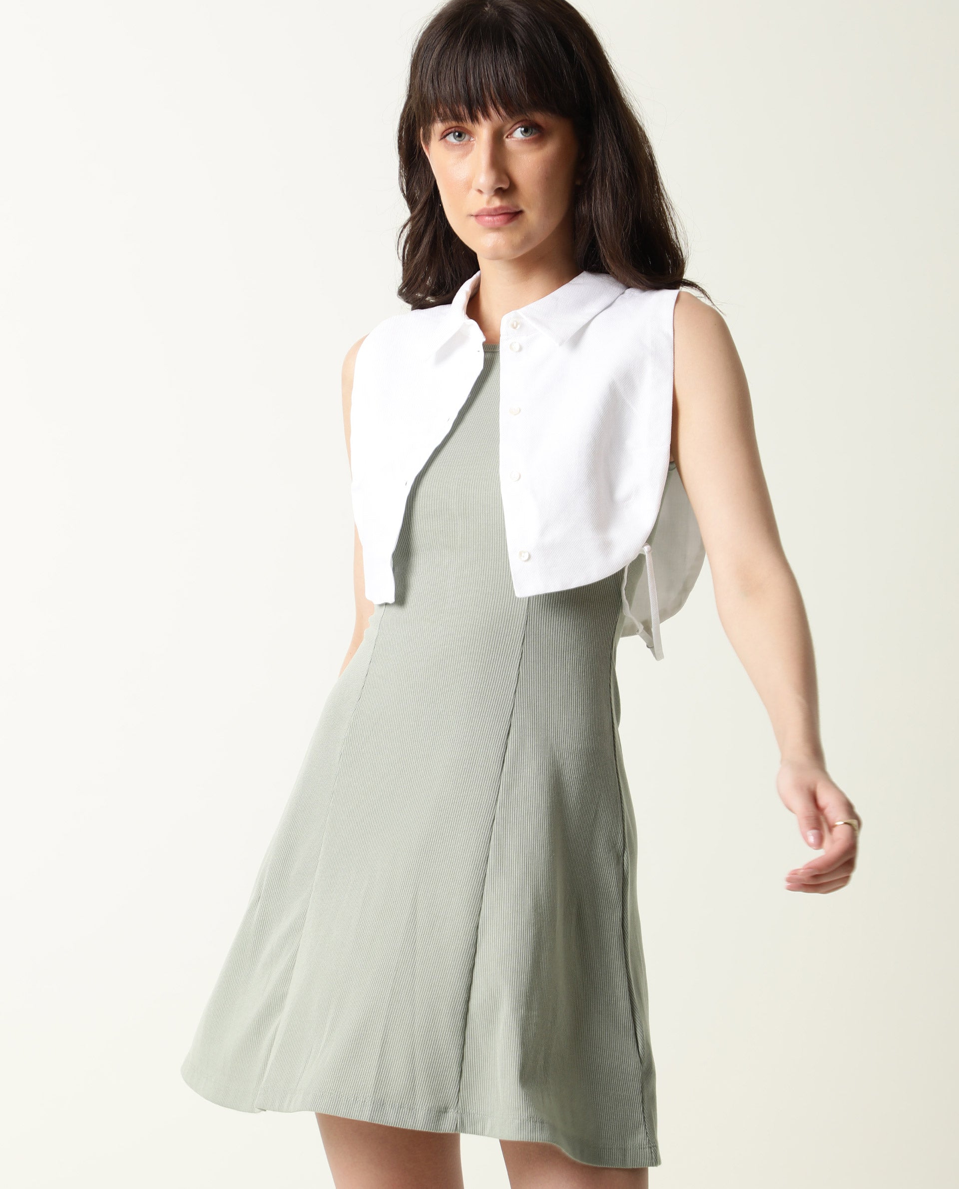 Rareism Womens Floret White Over Layer Cotton Fabric Cropped Length Sleeveless Button Fastening Collar Neck