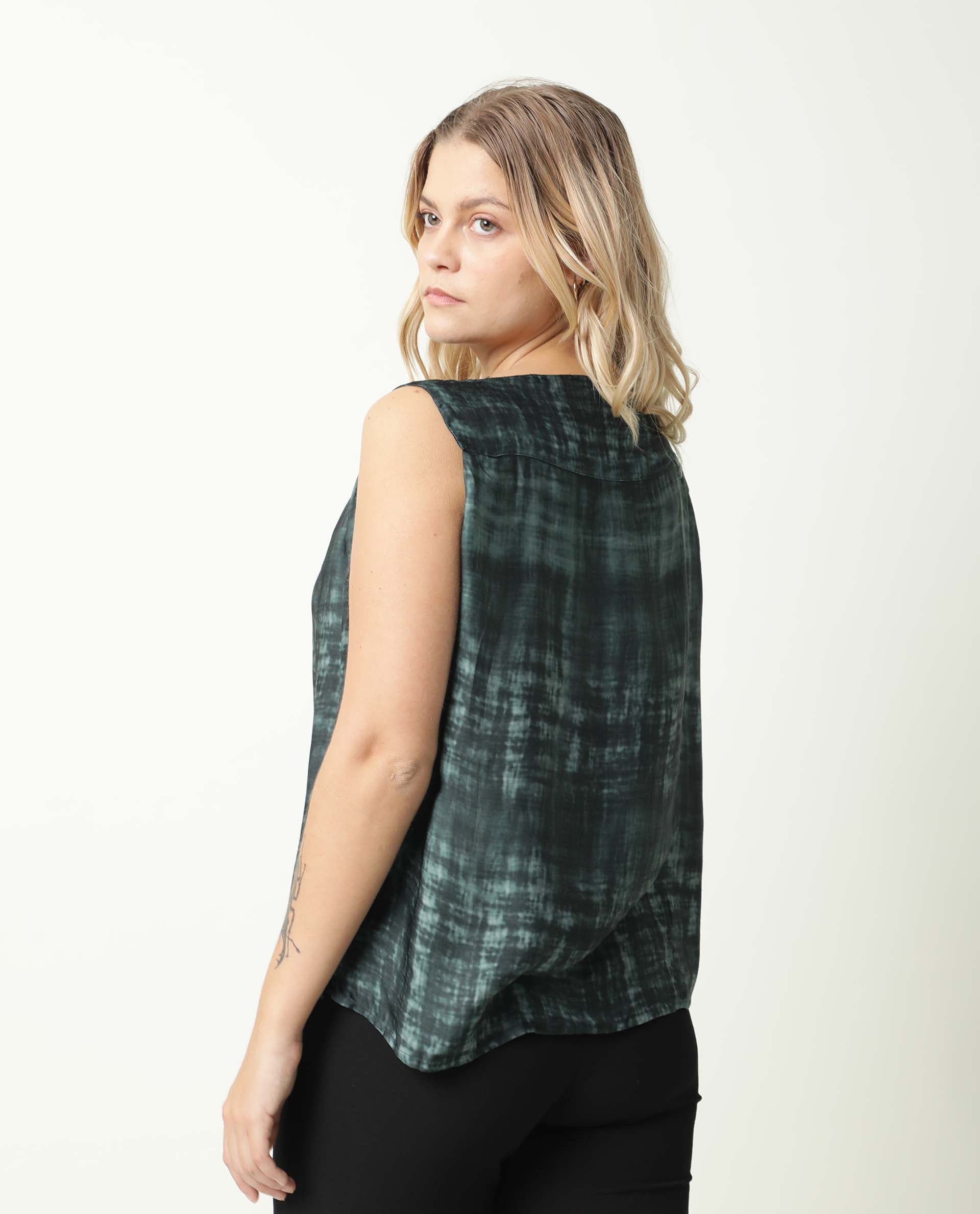 Rareism Women Chiat Green Modal Fabric Relaxed Fit Boat Neck Sleeveless Ombre Top