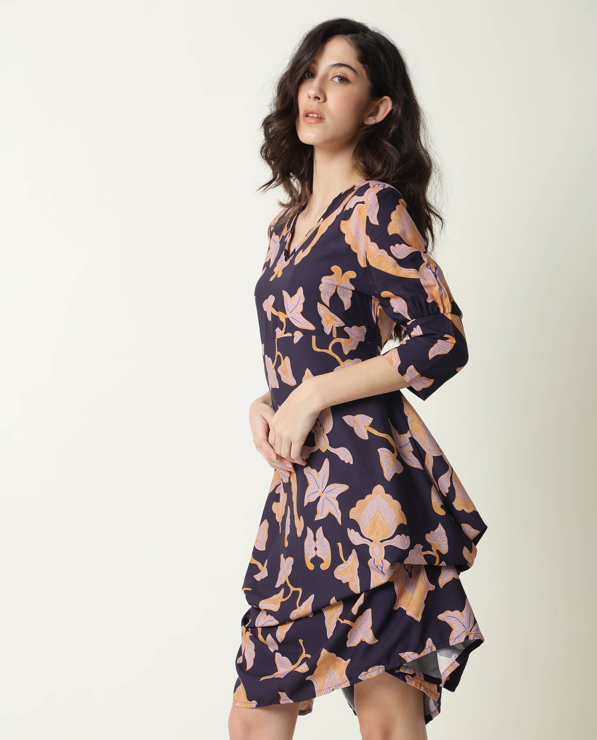 Rareism Women's Kenna Navy V-Neck Abstract Print Knee Length Regular Fit Dress