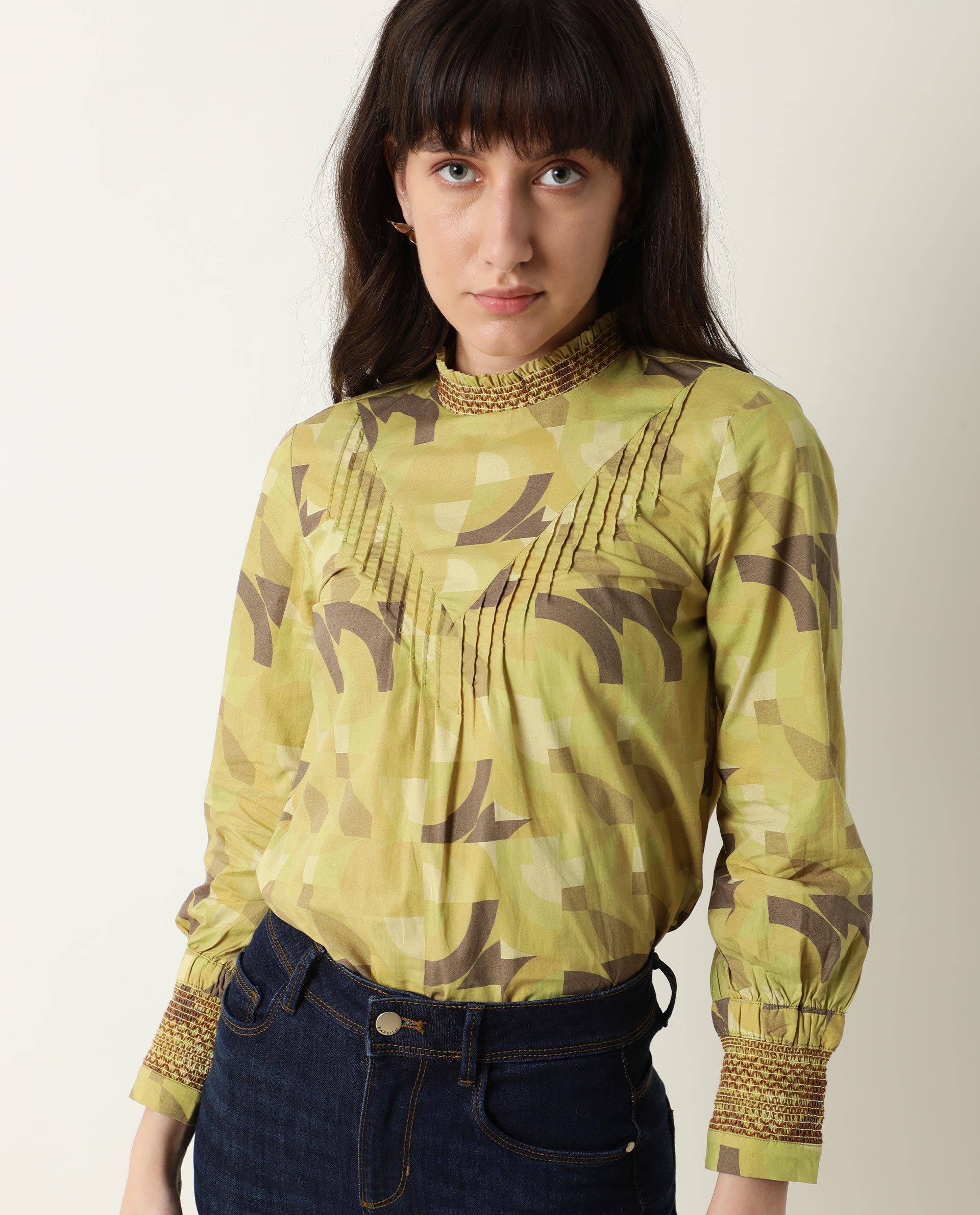 Rareism Women Honest Green Top Short Sleeves Printed