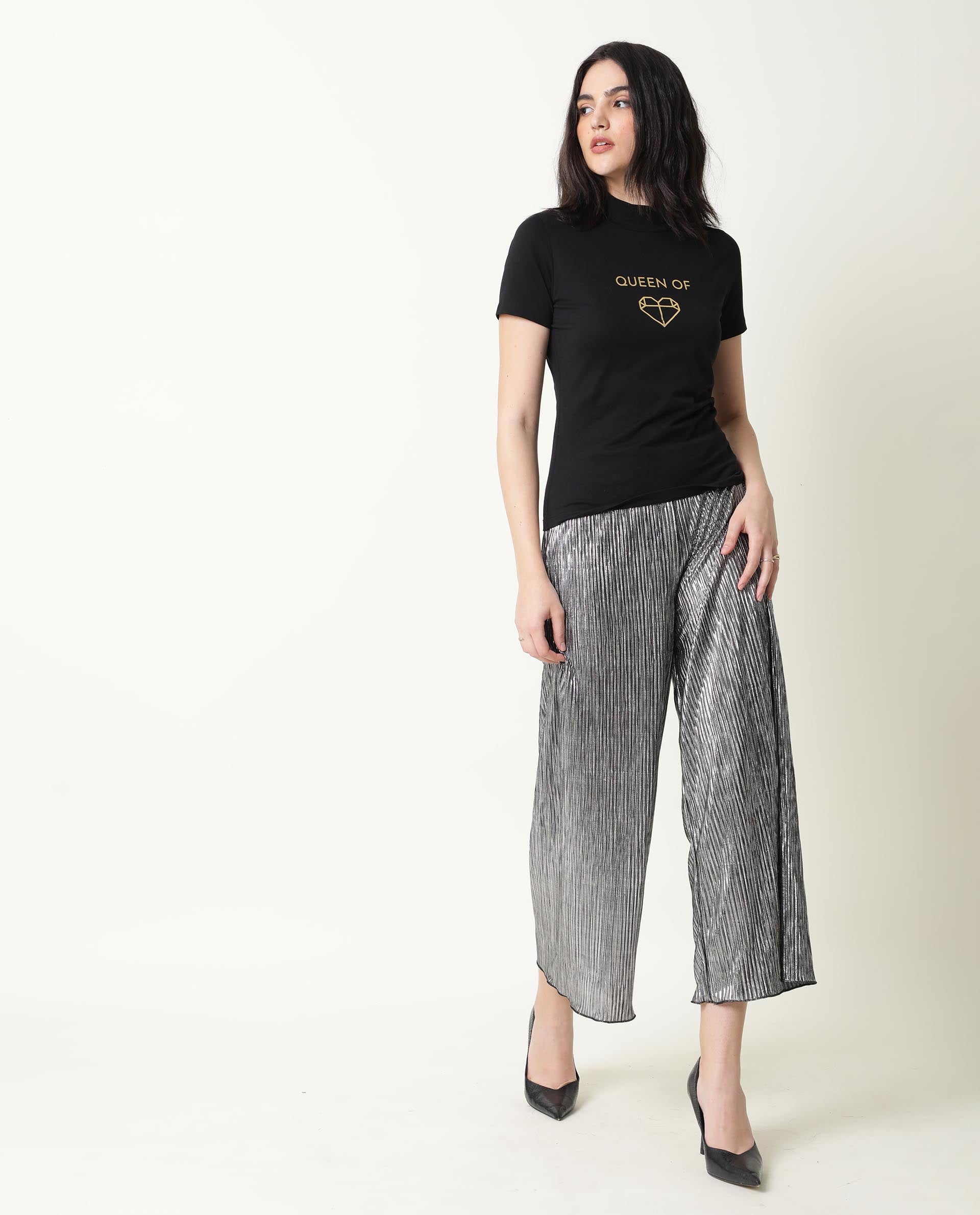 Rareism Women Queenie Black Poly Cotton Fabric Regular Fit Half Sleeves Graphic Print Round Neck T-Shirt