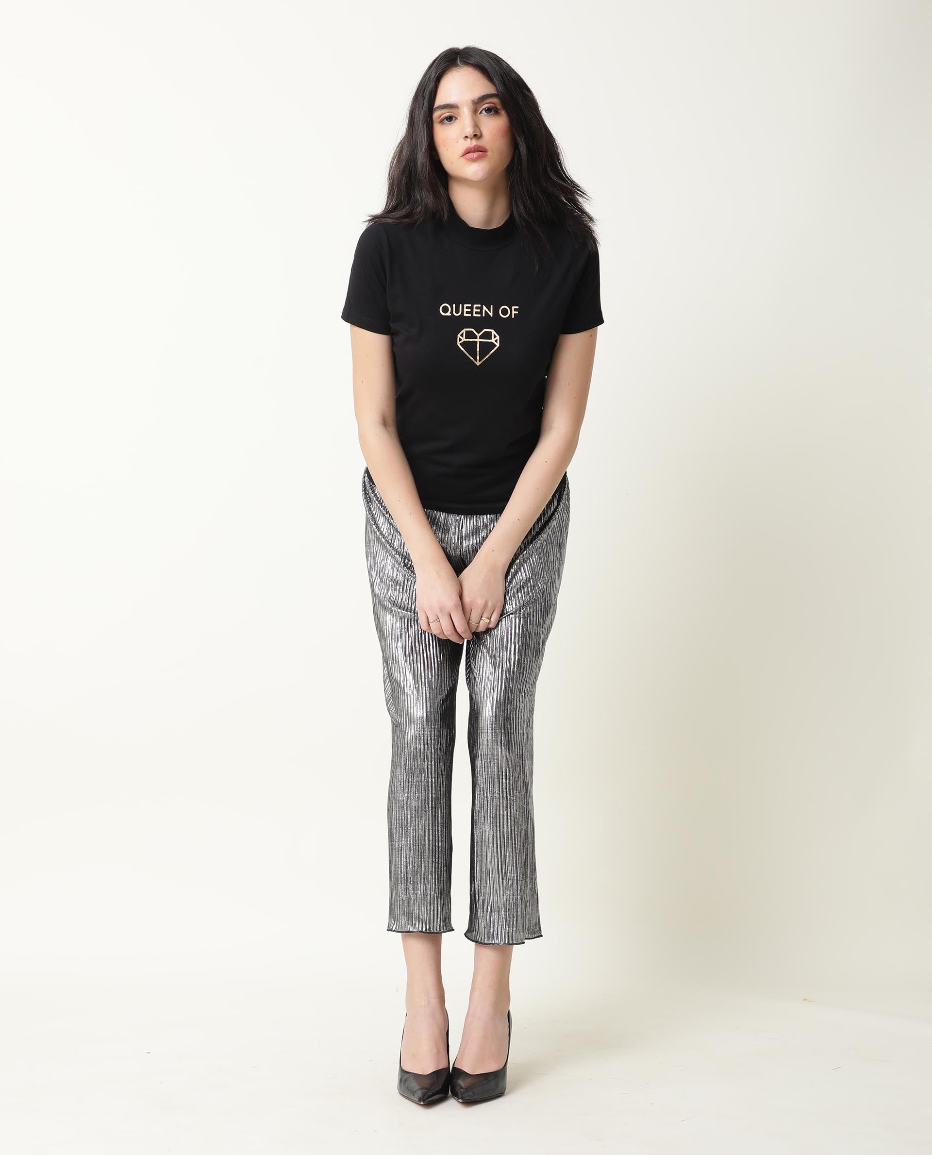 Rareism Women Queenie Black Poly Cotton Fabric Regular Fit Half Sleeves Graphic Print Round Neck T-Shirt