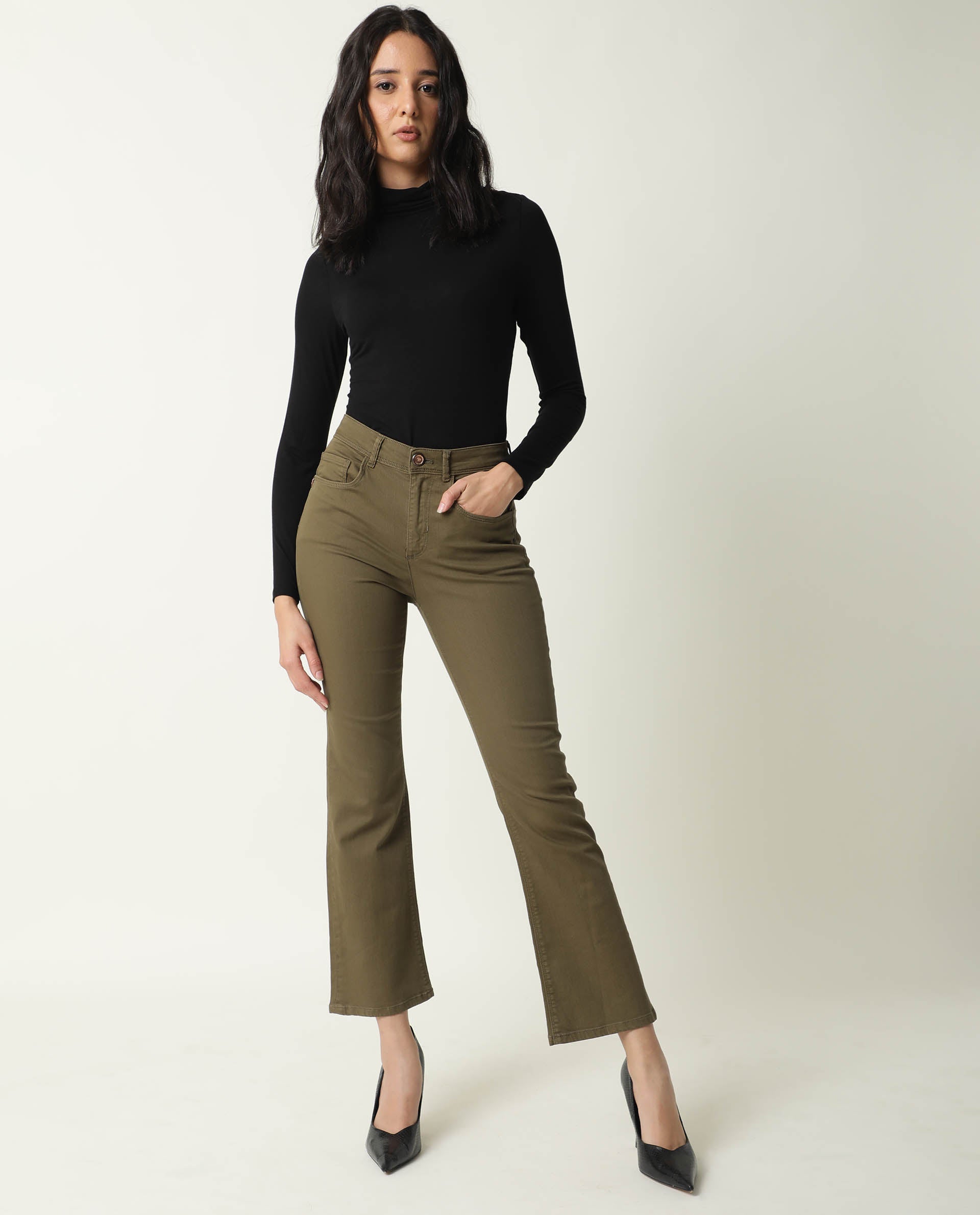 Rareism Women Booter Green Cotton Lycra Fabric Mid Rise Solid Slim Fit Ankle Length Jeans