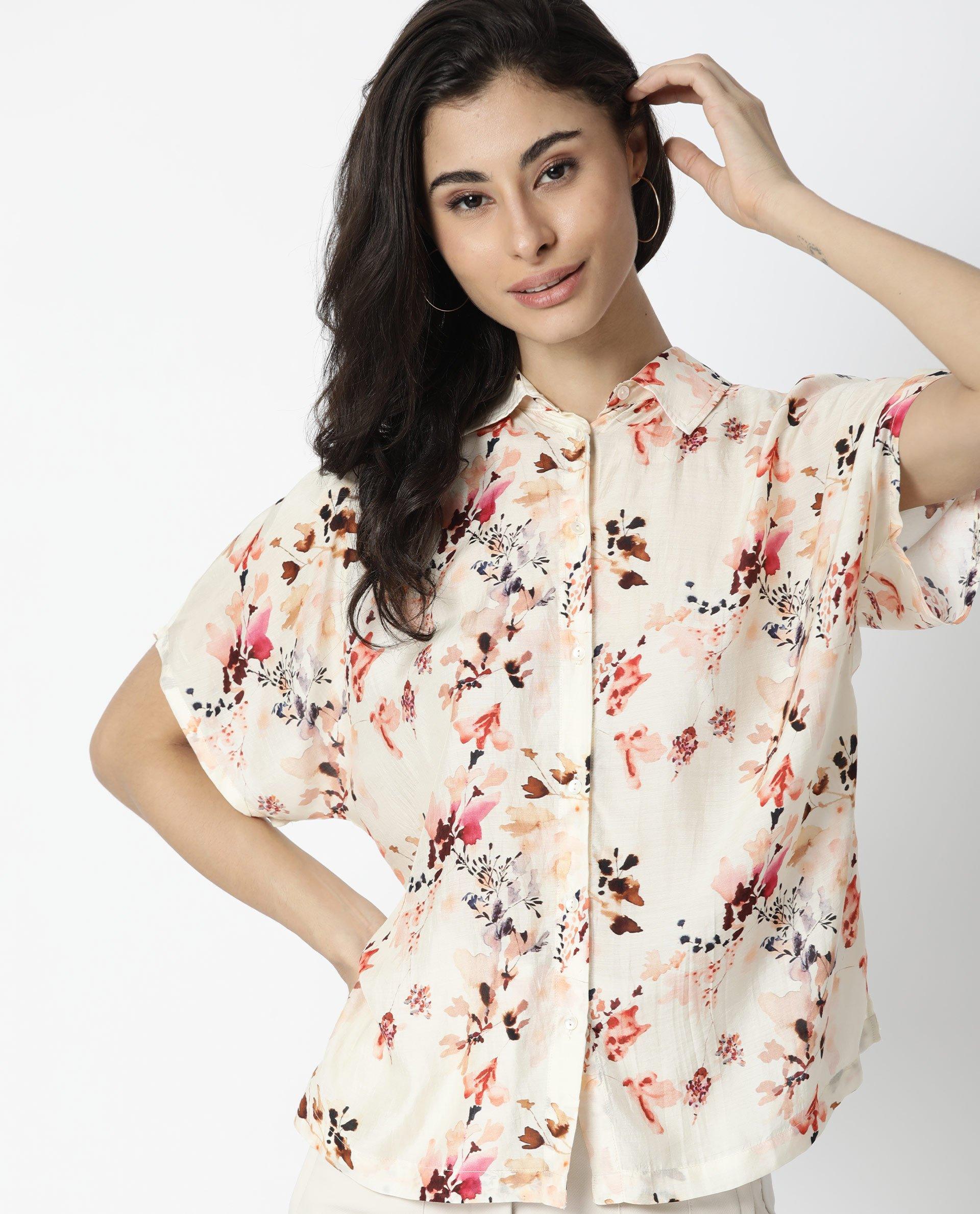 Rareism Women Emmer Offwhite Top Short Sleeves Printed