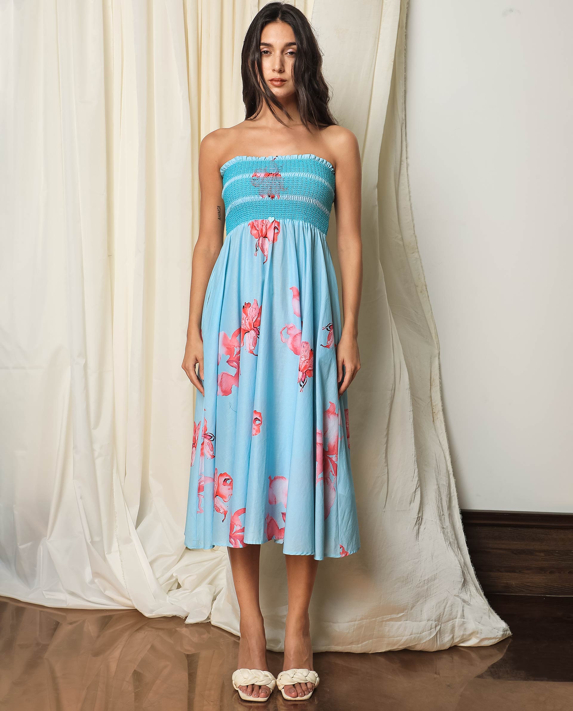 Rareism Women's Quinzo Blue Cotton Tube Neck Floral Print Sleeveless Knee Length Regular Fit Dress