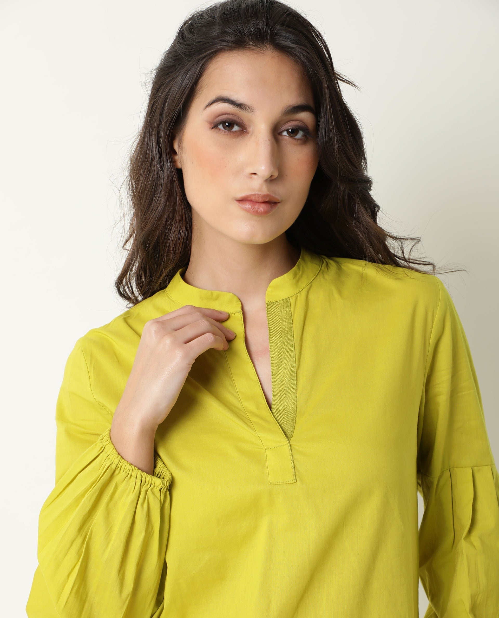 Rareism Womens Loui Green Top Cotton Fabric  Full Sleeve Collared Neck