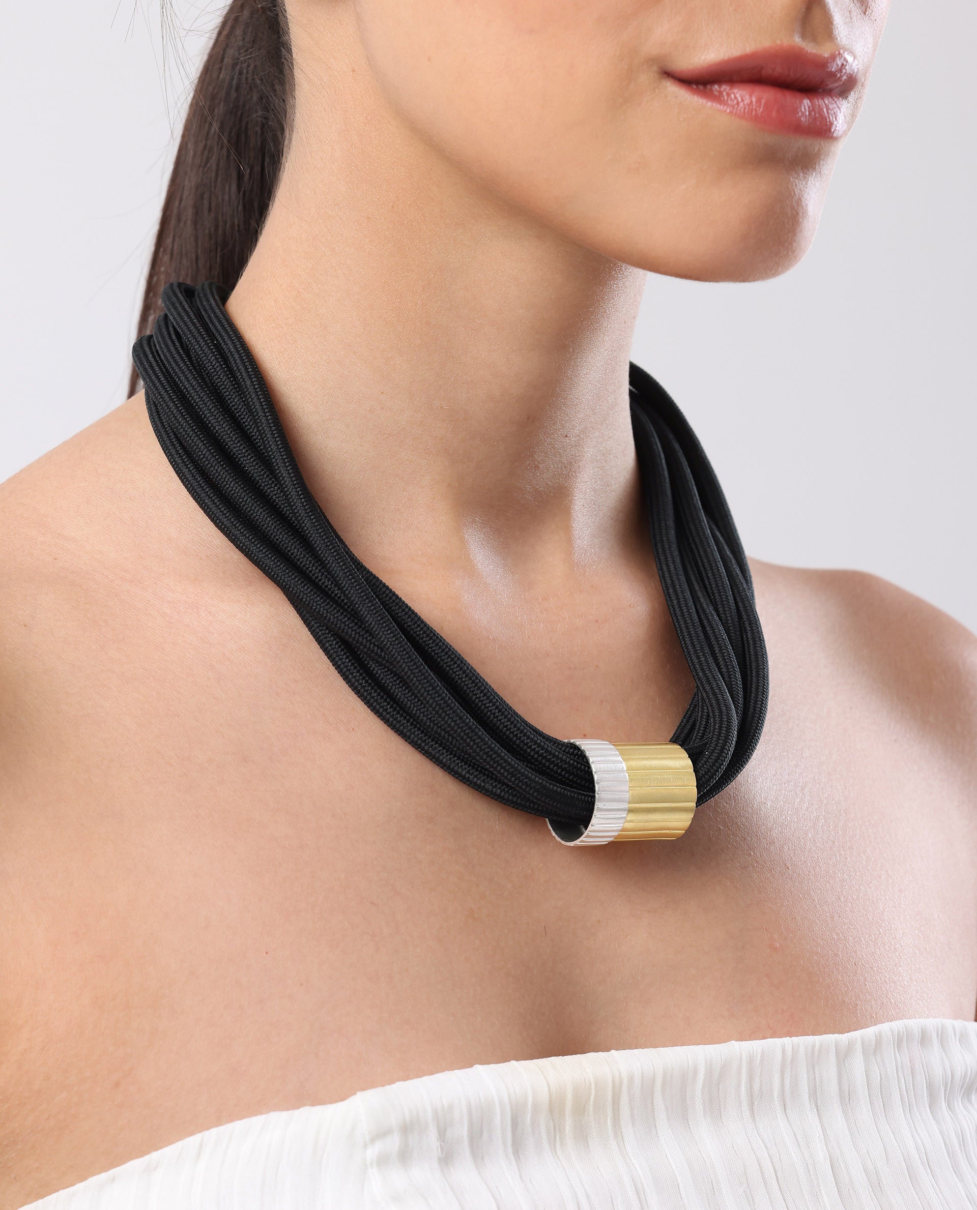 Rareism Women Impression Black Necklace