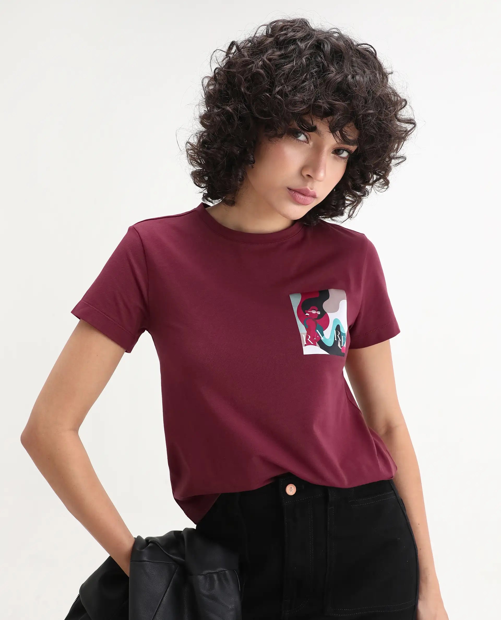Rareism Women's Inki Maroon Cotton Blend Crew Neck Graphic Print Regular Fit T-Shirt