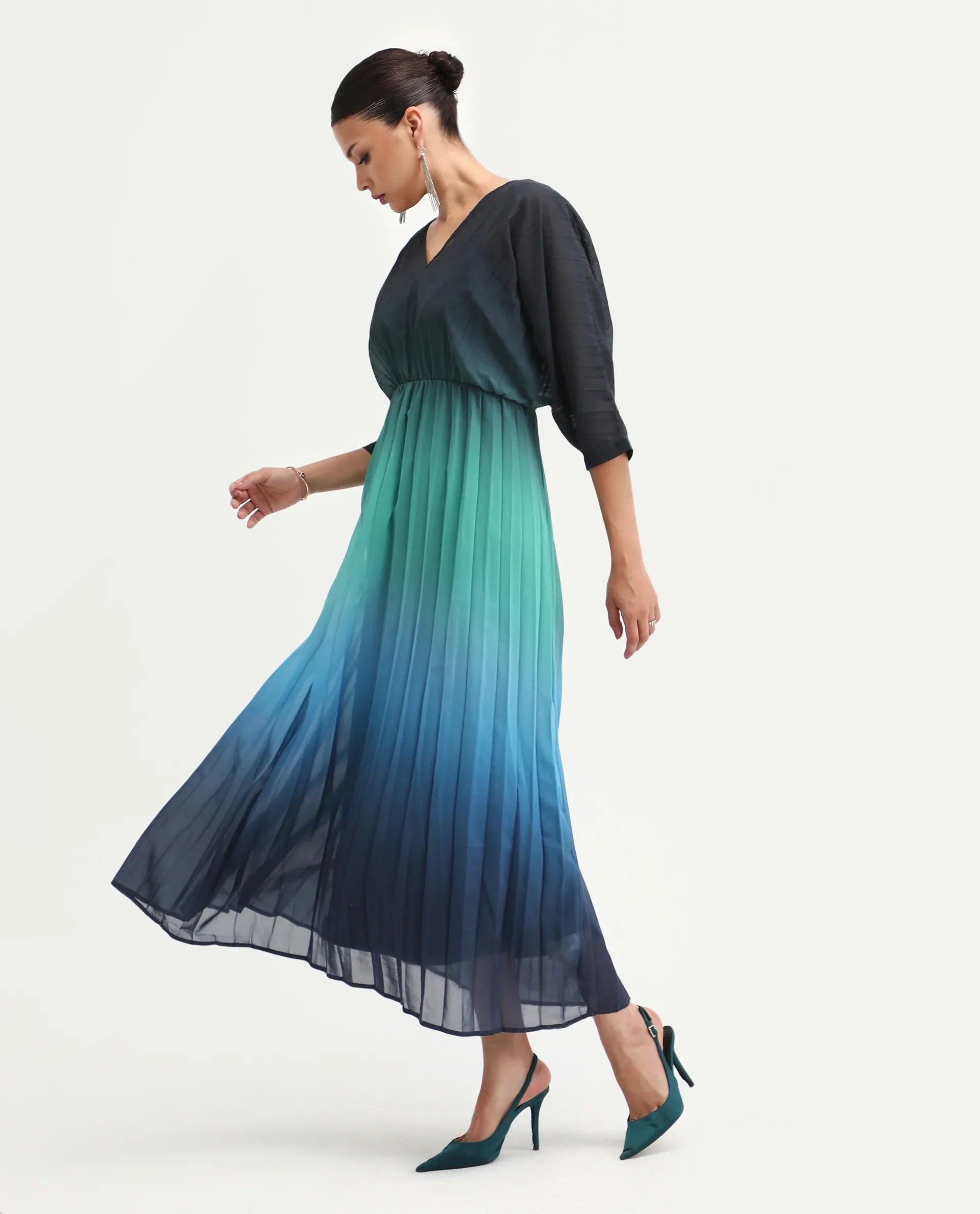 Rareism Women's Janambi Dark Blue Cotton V-Neck Ombre Kimono Sleeve Maxi Flared Dress