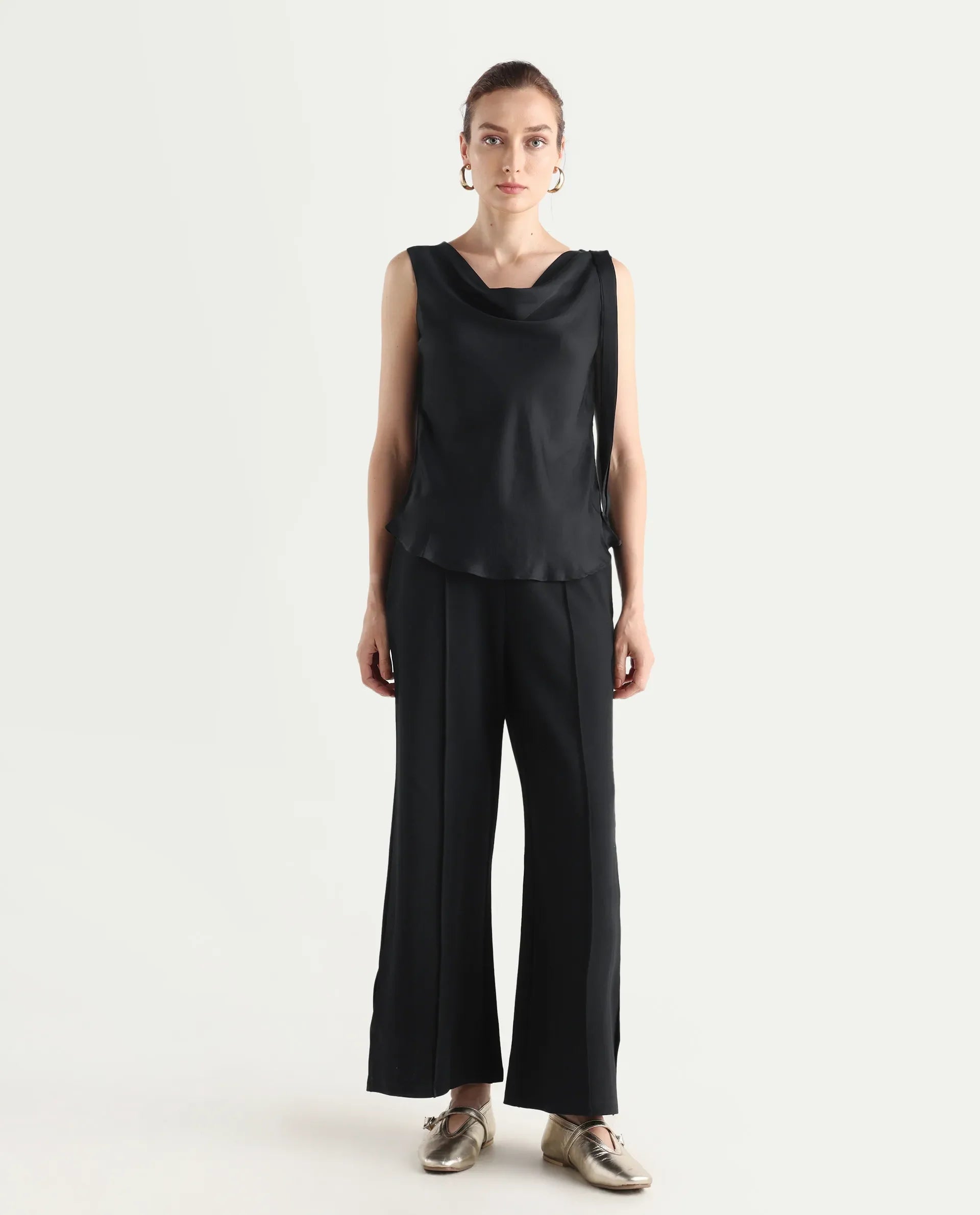 Rareism Women's Jancuri Black Rayon Blend Plain Ankle Length Straight Fit Travel Trouser