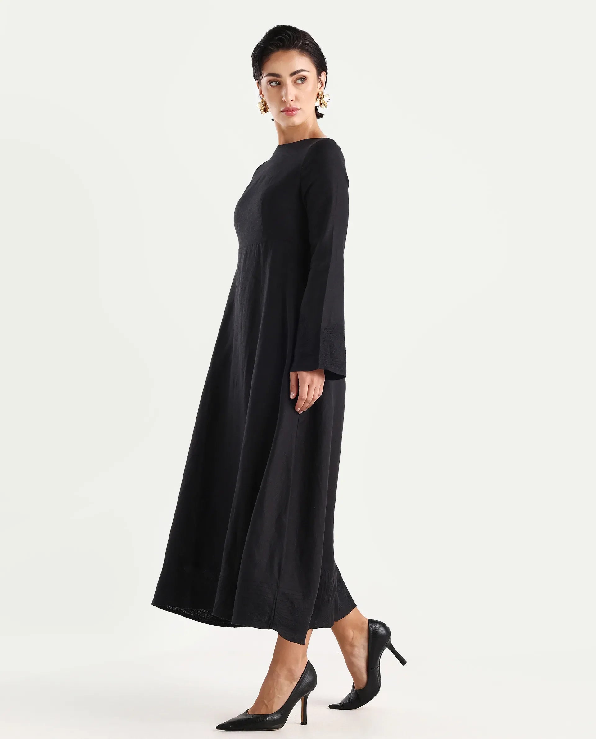 Rareism Women's Jander Black Linen Boat Neck Plain Maxi Fit And Flare Dress