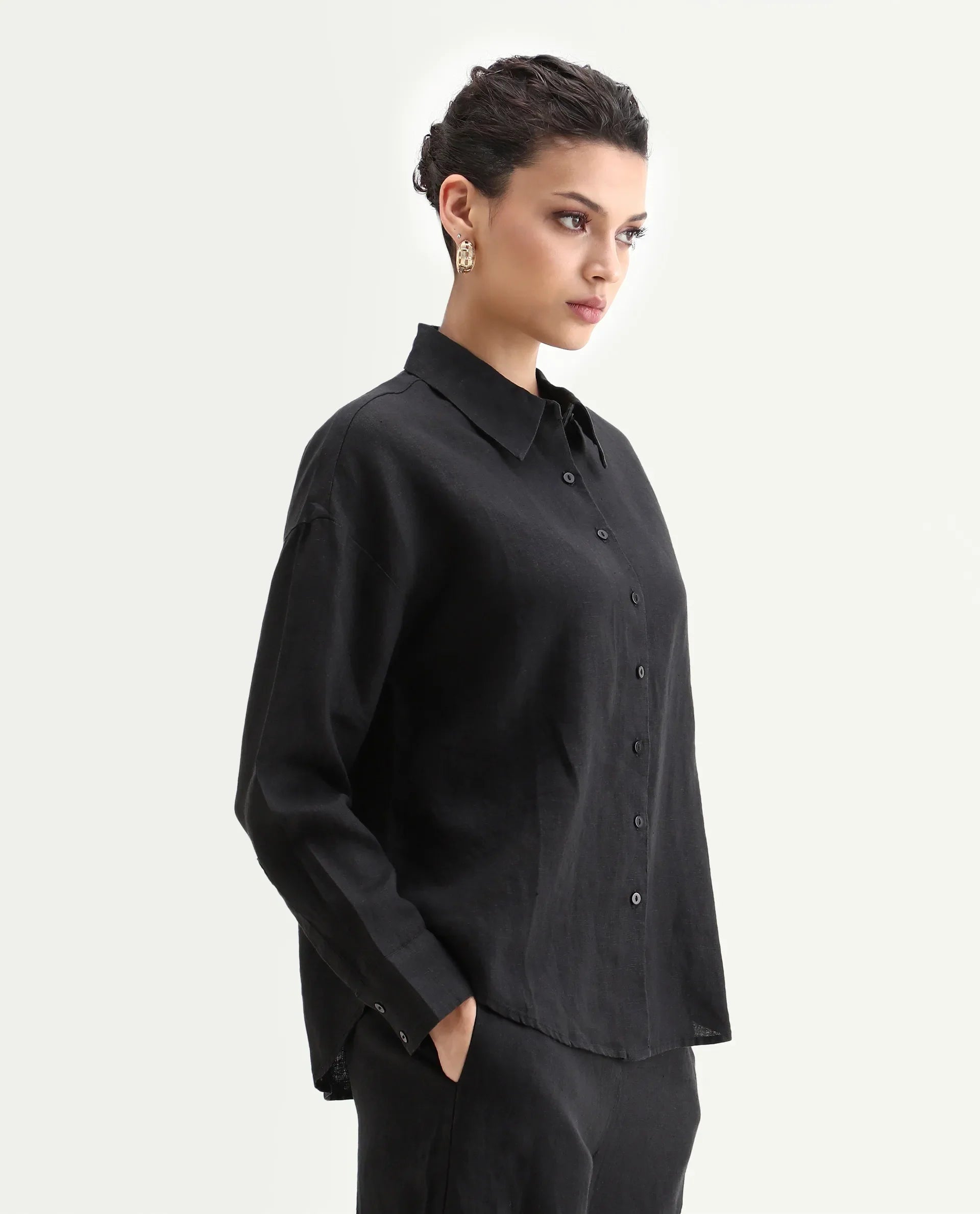 Rareism Women's Janria T Black Linen Spread Collar Plain Cuffed Sleeve Regular Fit Top