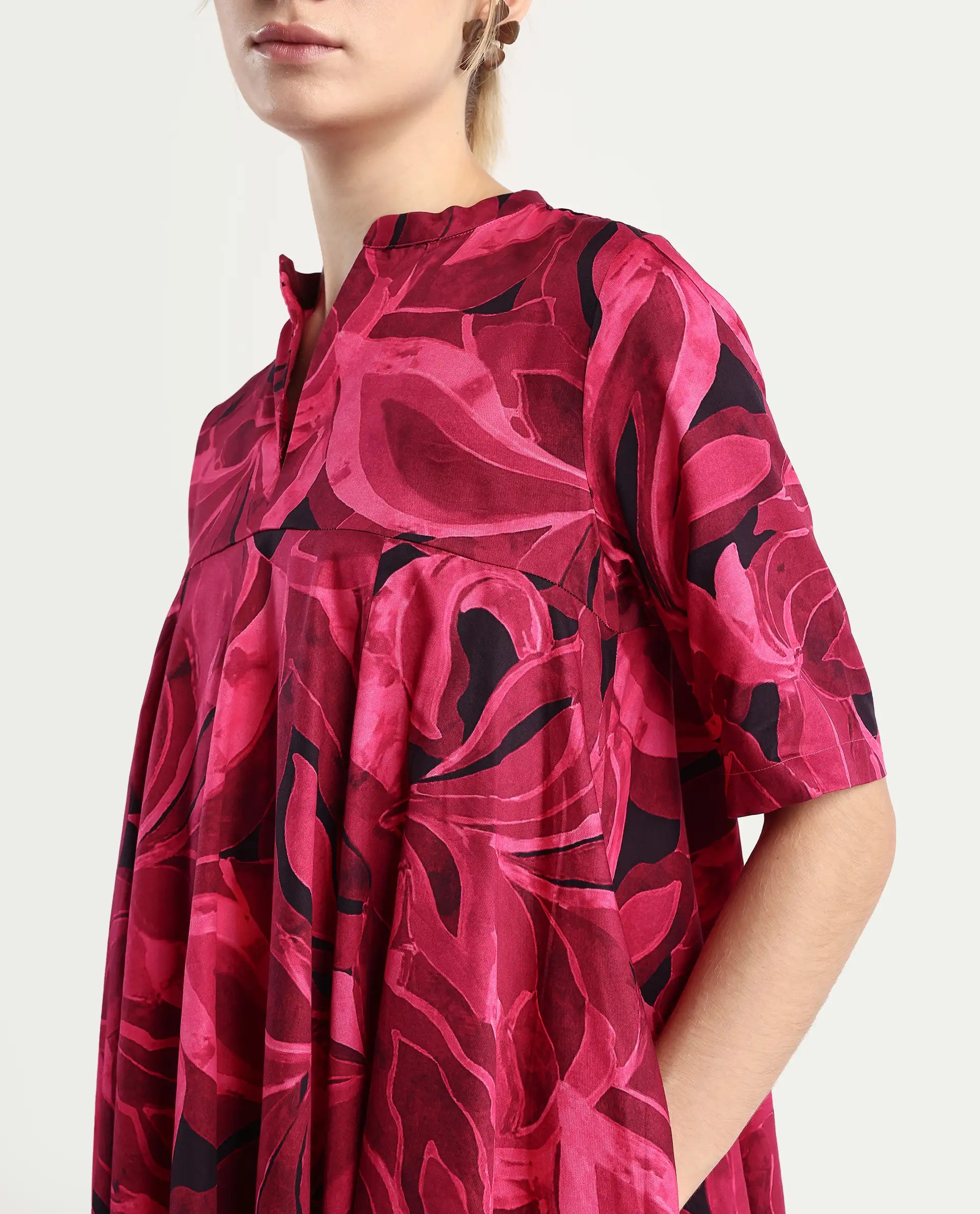 Rareism Women Jenleop Dark Pink Regular Sleeves Mandarin Collar Flared Mini Printed Dress