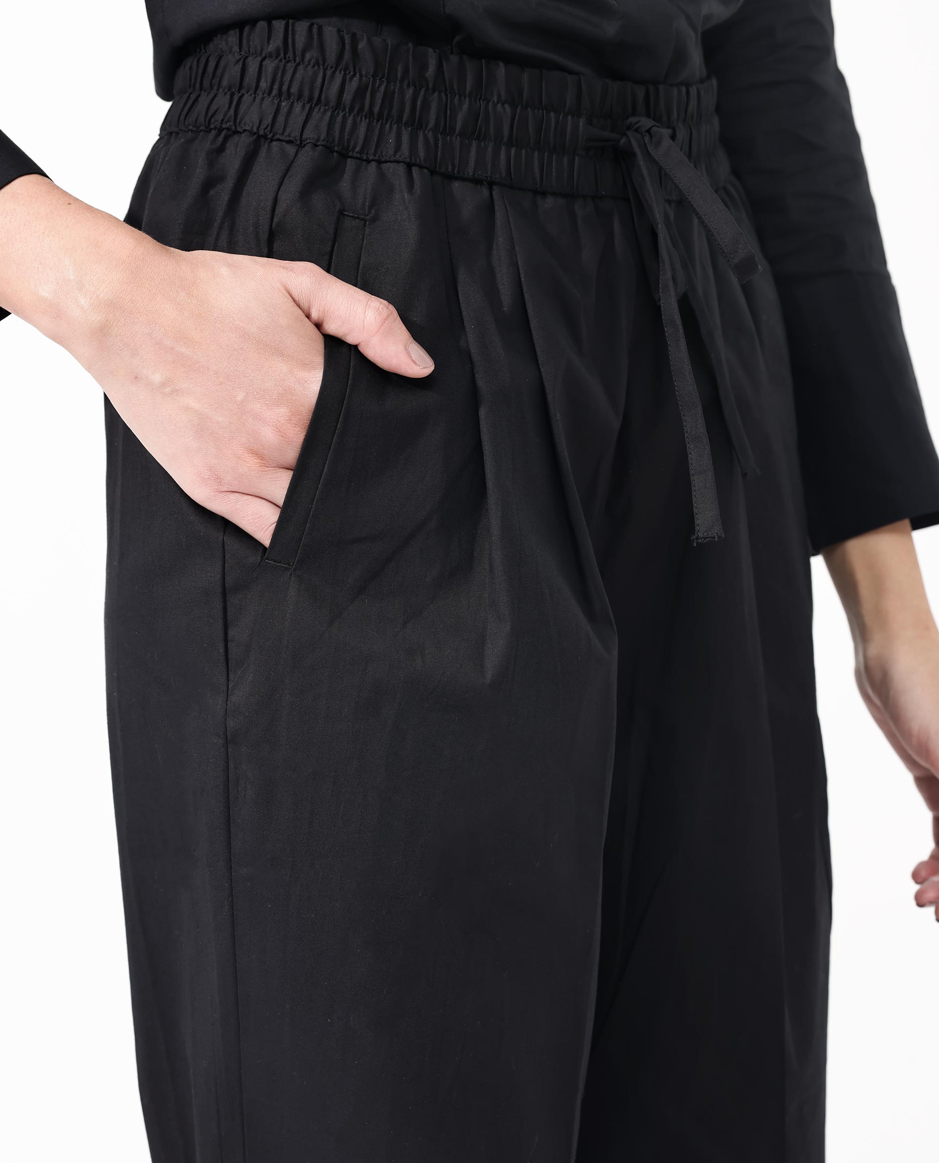 Rareism Women's Juven Black Cotton Plain Ankle Length Tapered Trouser