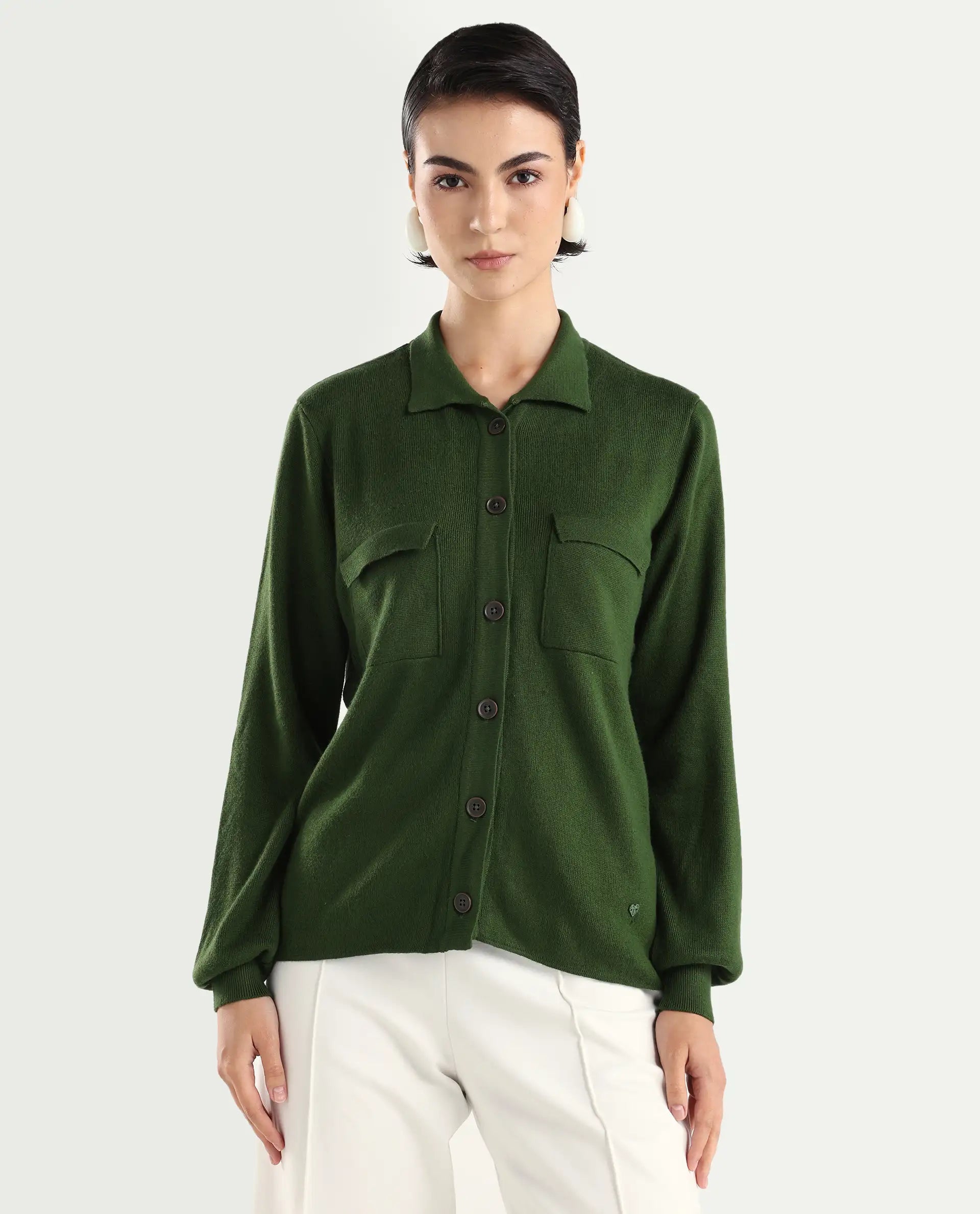 Rareism Women's Korn Green Viscose Spread Collar Plain Regular Fit Sweater