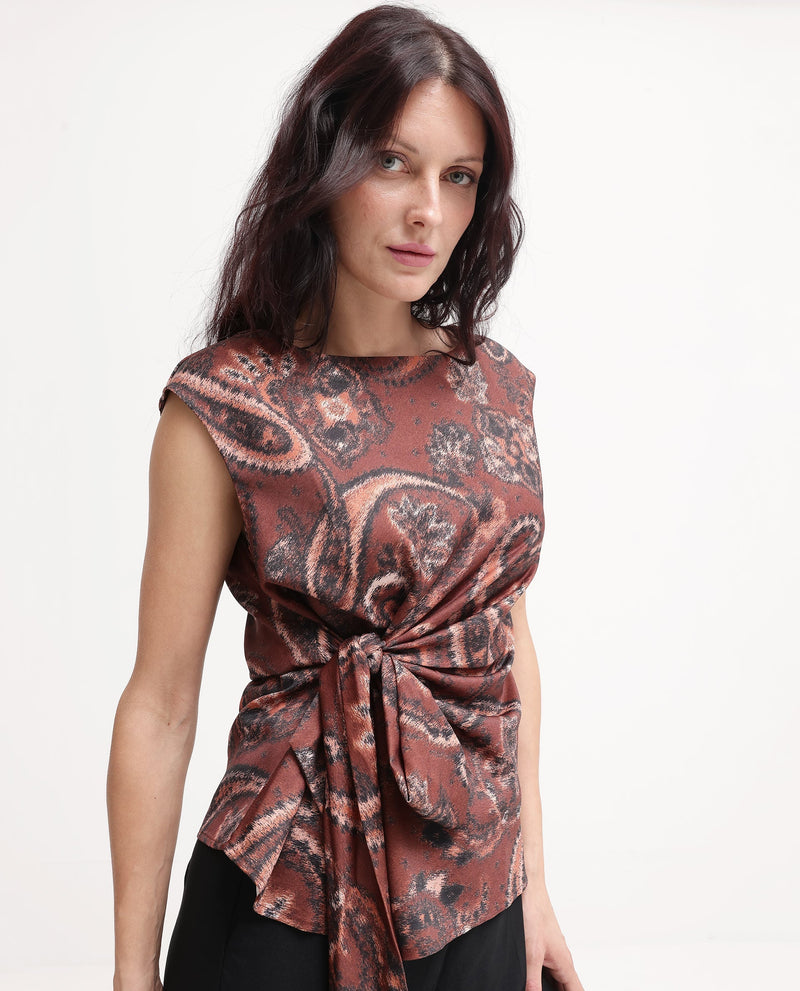 Rareism Women Levillet Brown Sleeveless Boat Neck Paisley Print Top