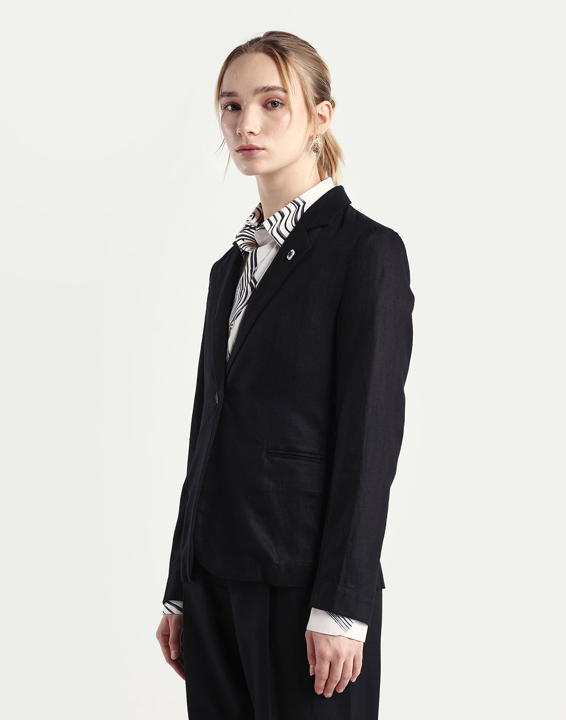 Rareism Women's Linzy-T Black 100% Linen Full Sleeve Lapel Neck Regular Plain Blazer