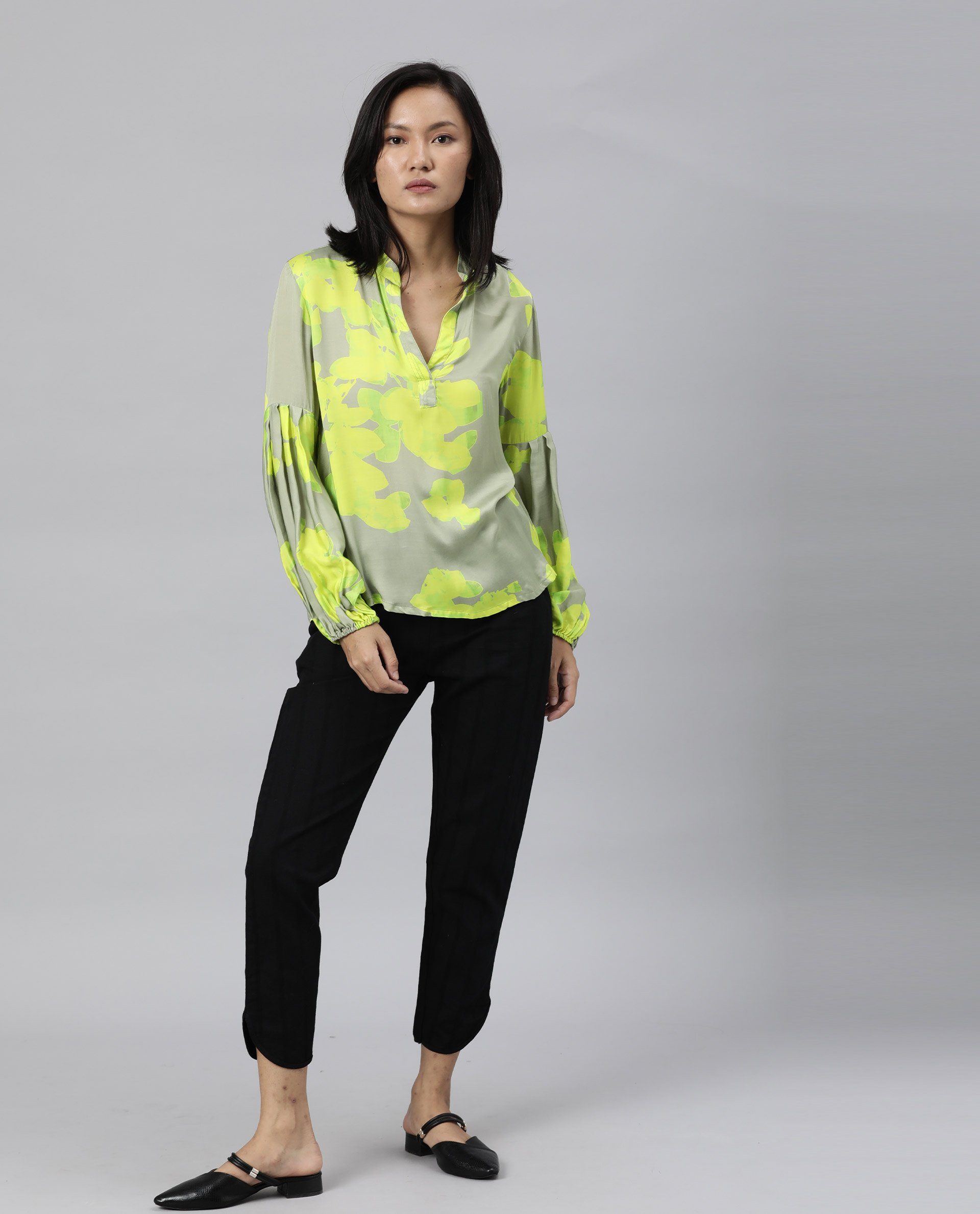 Rareism Women Liza Green Top Full Sleeves Printed