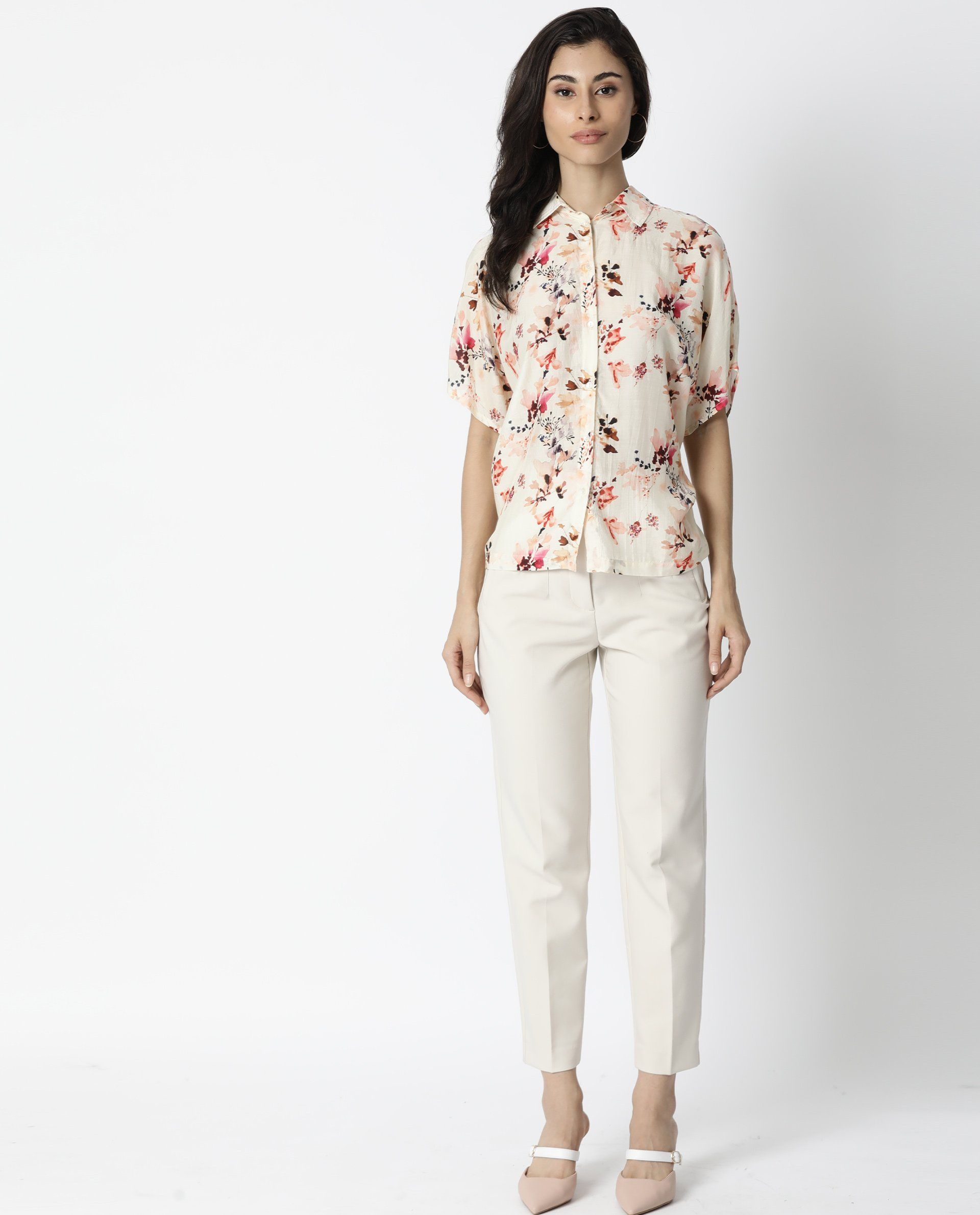 Rareism Women Emmer Offwhite Top Short Sleeves Printed