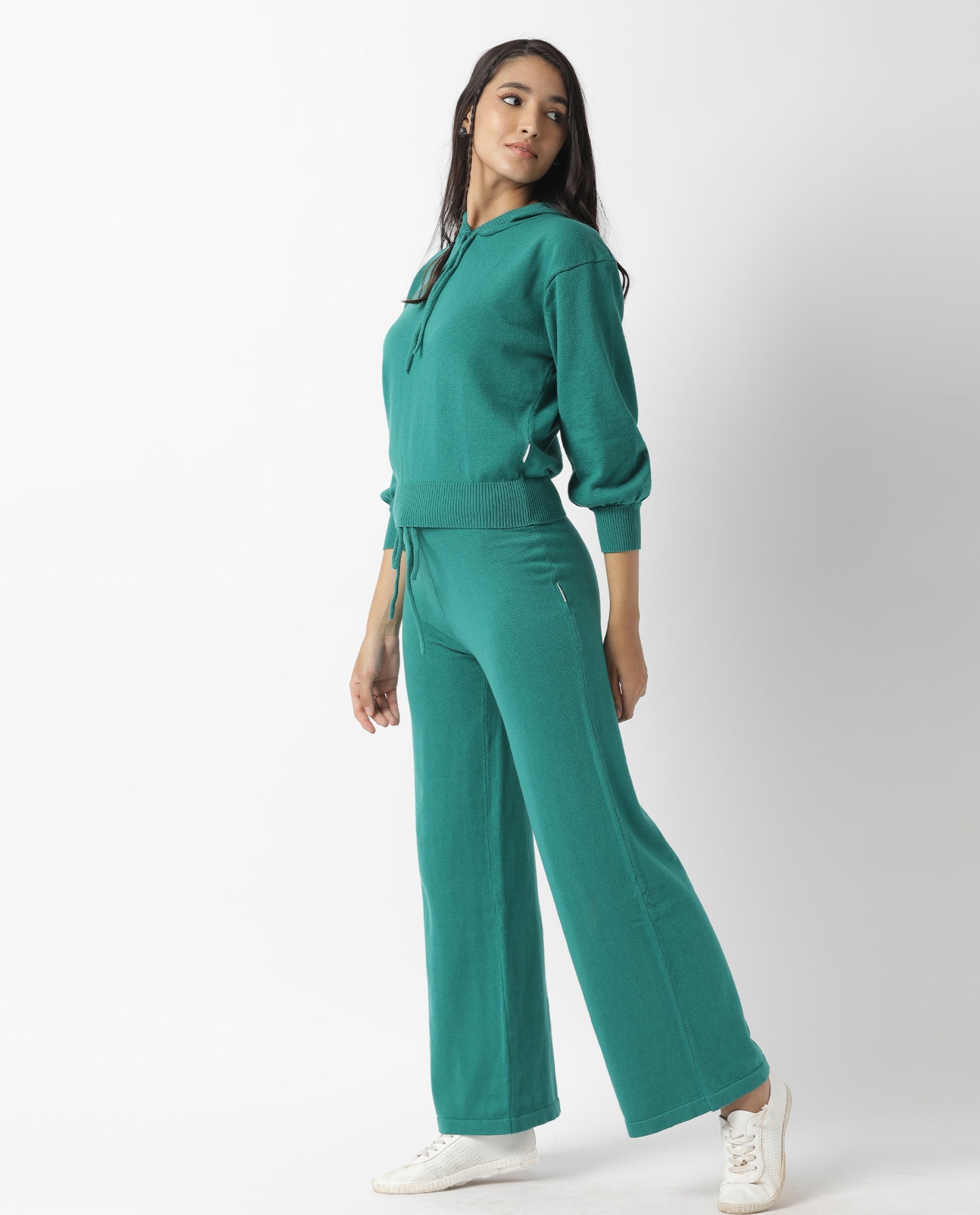 Rareism Women Finn Sweat Green Cotton Fabric Full Sleeves Relaxed Fit Solid Hooded Sweater