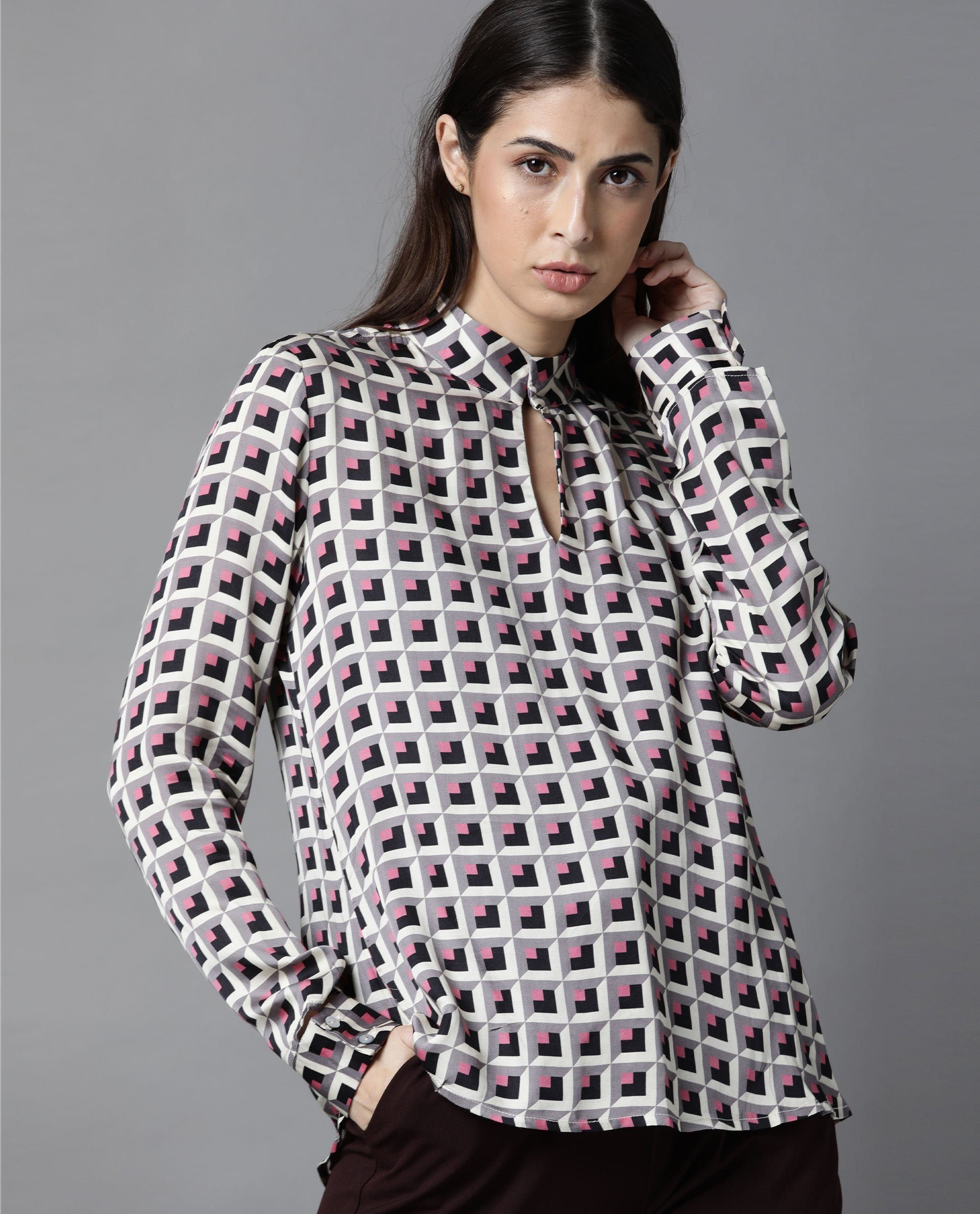 Rareism Women Appar Off White  Tailored Fit Mandarin Collar Full Sleeves Geometric Print Top