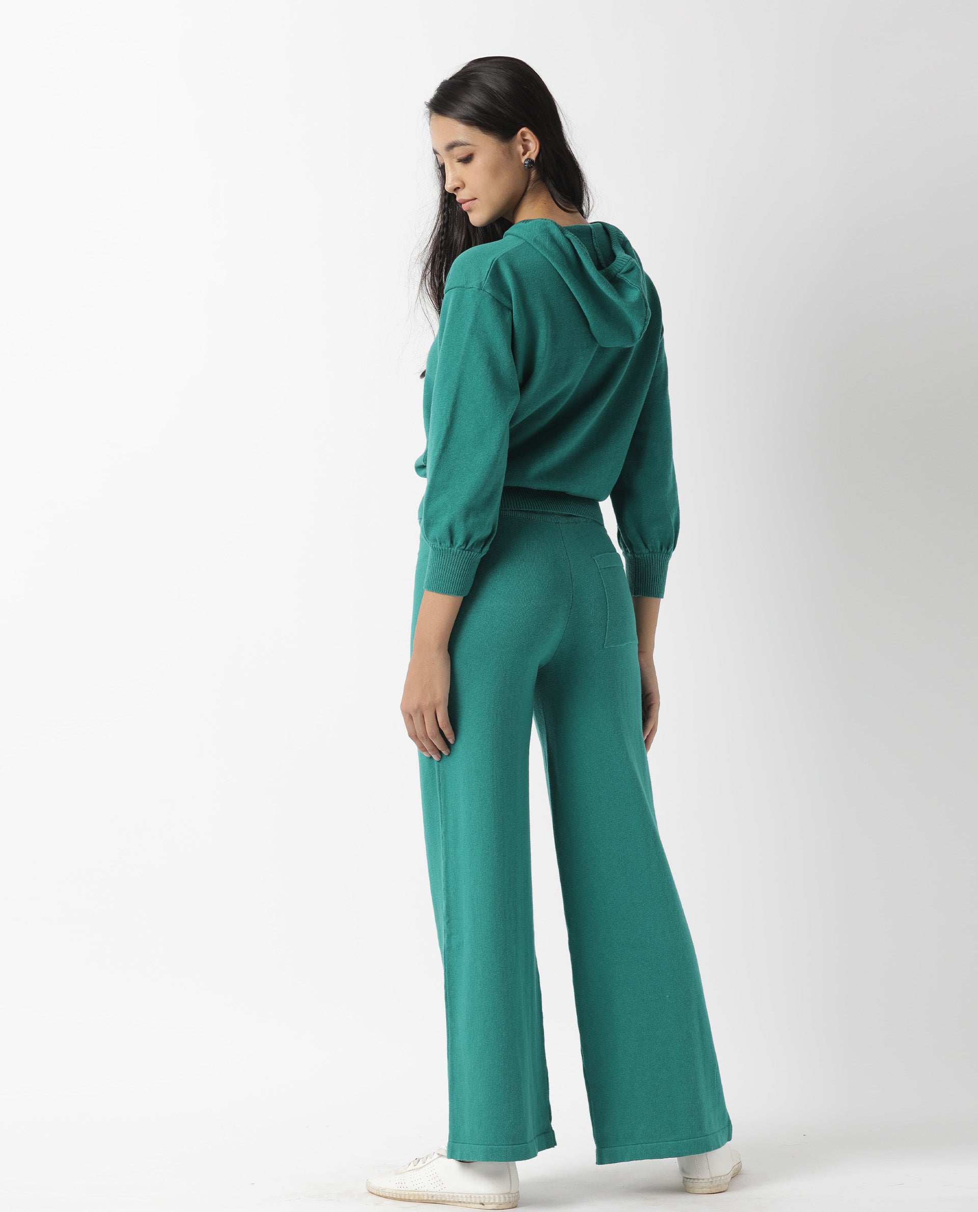 Rareism Women Finn Sweat Green Cotton Fabric Full Sleeves Relaxed Fit Solid Hooded Sweater