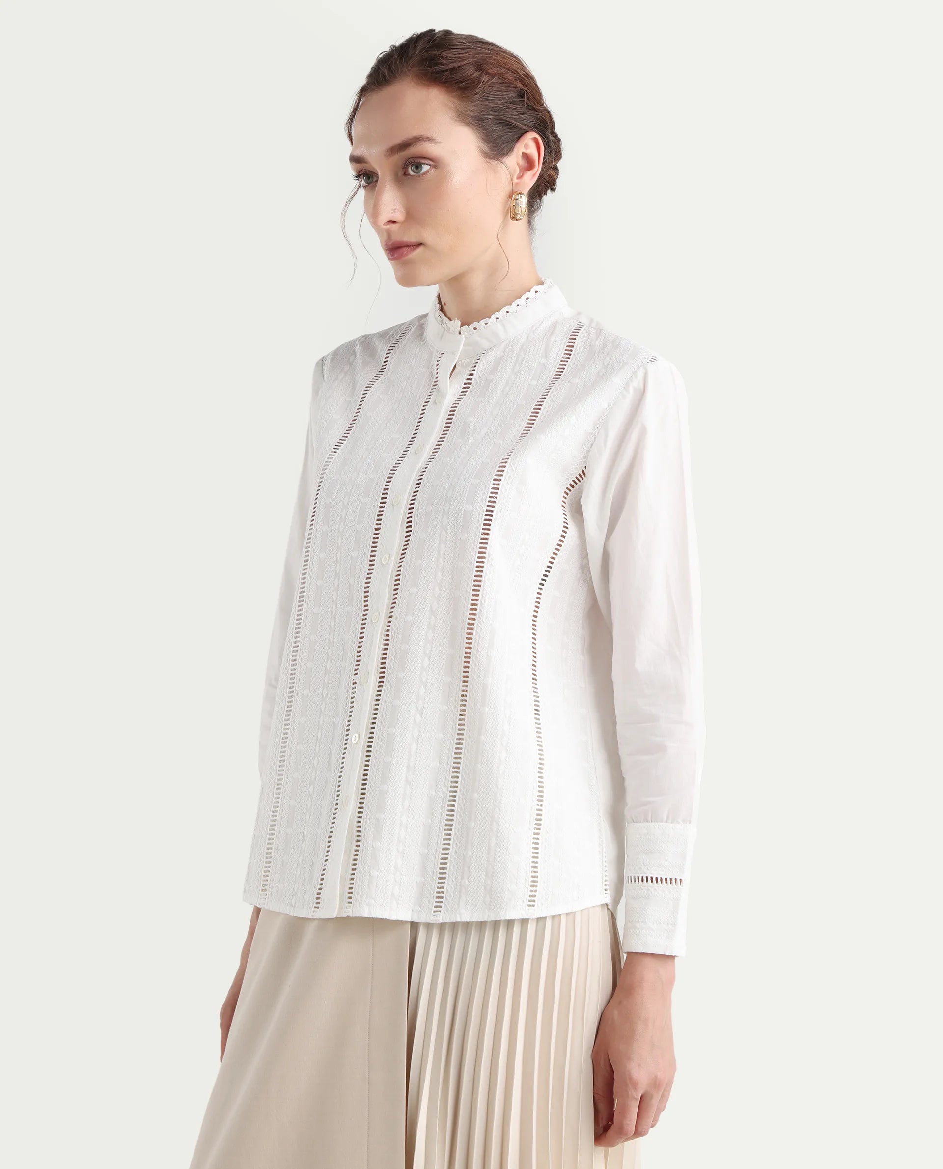 Rareism Women's Melloyo Off White Cotton Mandarin Collar Plain Cuffed Sleeve Regular Fit Top