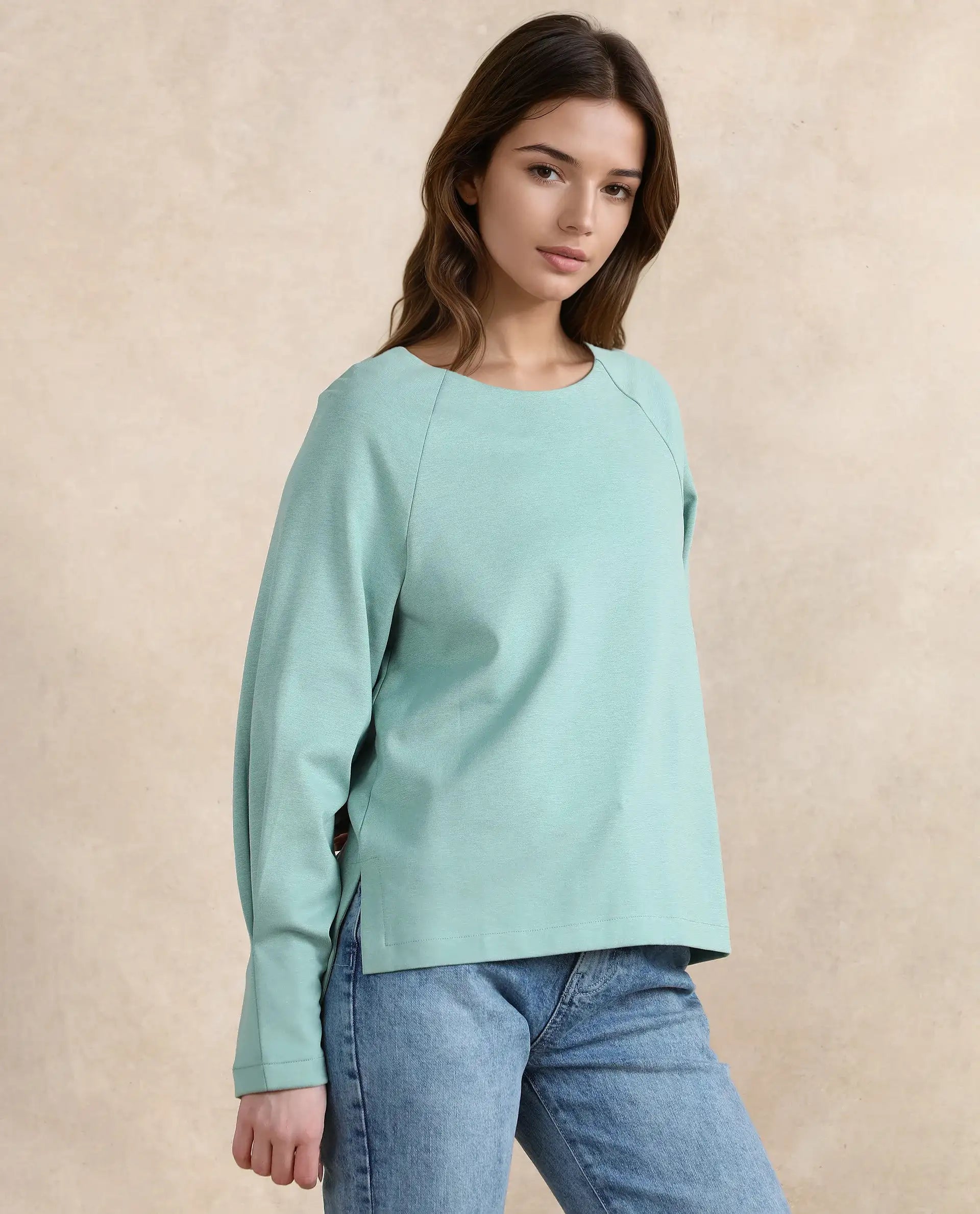 Rareism Women's Men'sto Dusky Green Cotton Blend Crew Neck Plain Relaxed Fit Sweatshirt