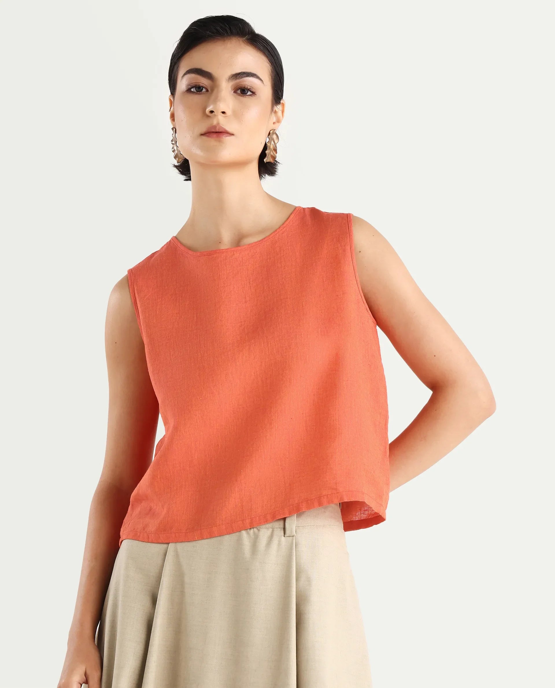 Rareism Women's Nenk Orange Linen Sleeveless Crew Neck Regular Fit Plain Top