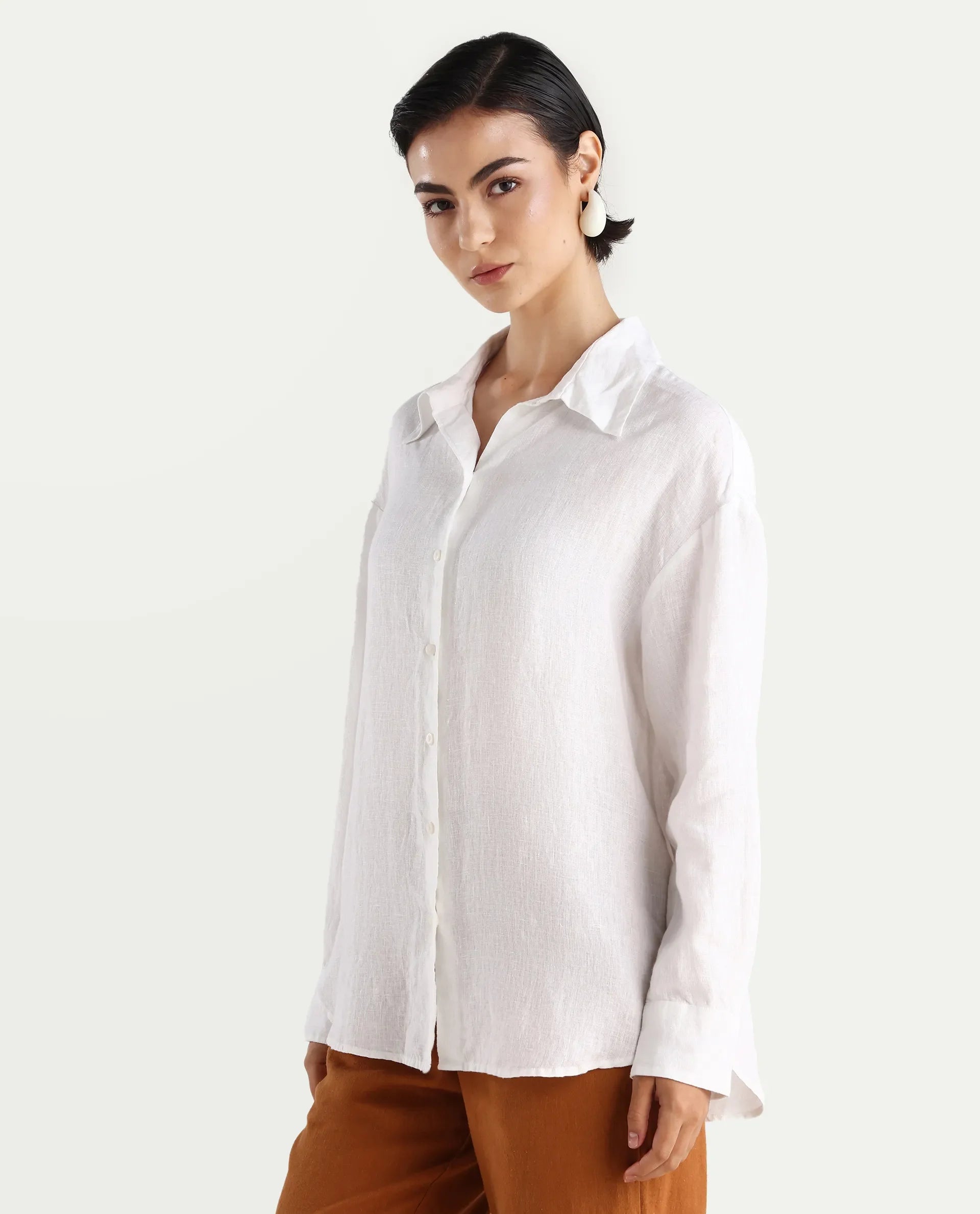 Rareism Women's Nenorat White Linen Spread Collar Boxy Fit Shirt