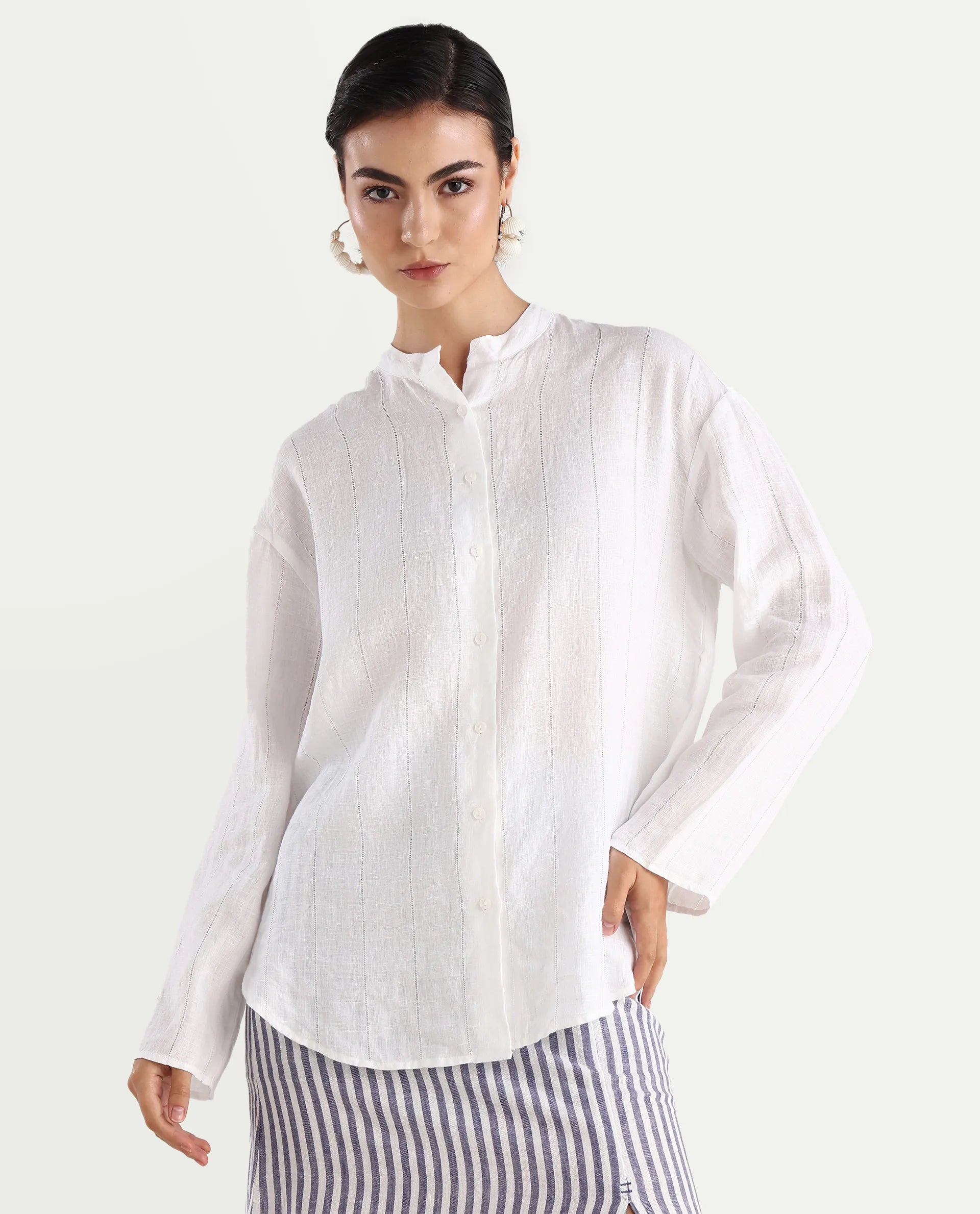 Rareism Women's Nenti White Cotton Mandarin Collar Regular Fit Plain Top