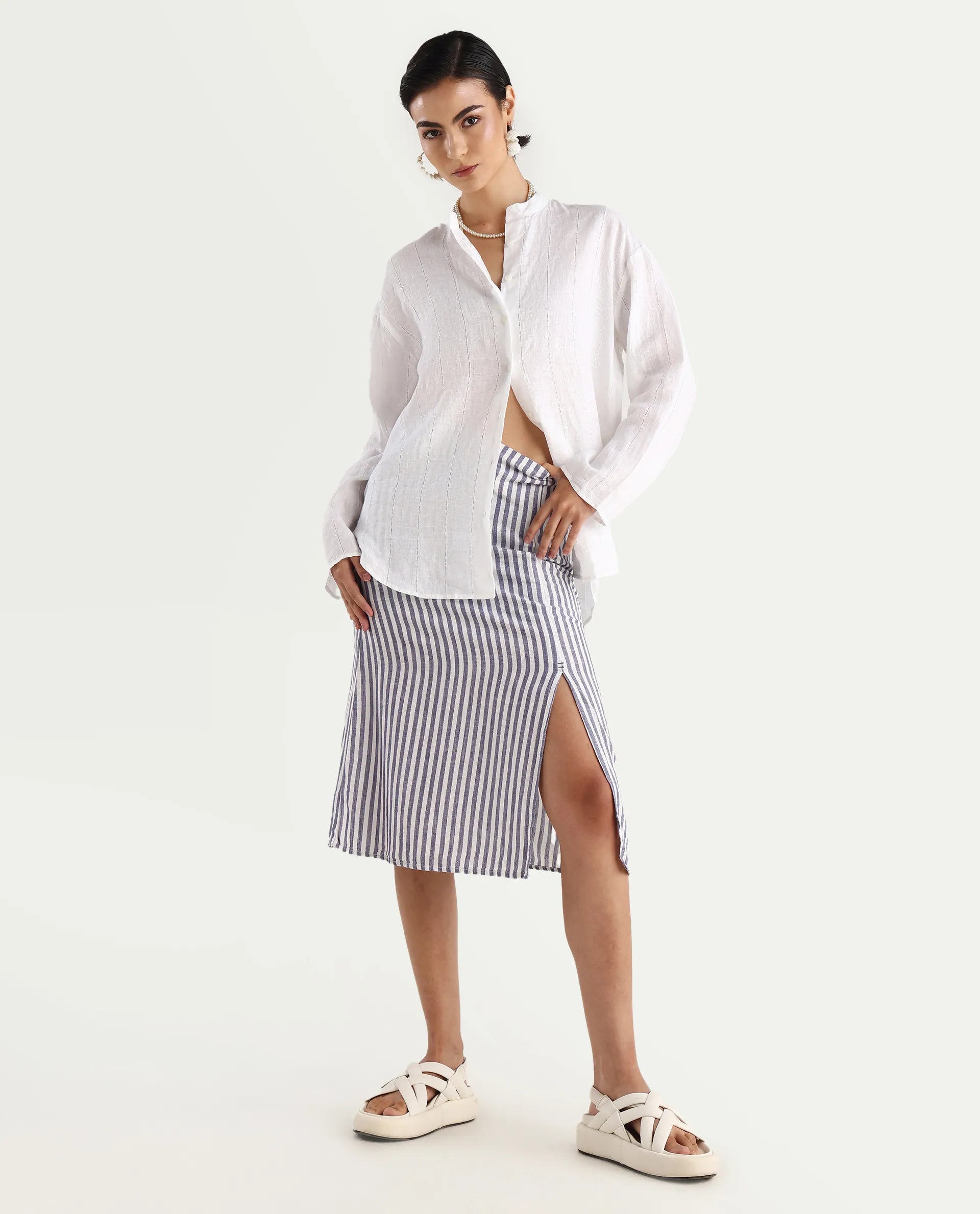 Rareism Women's Nenti White Cotton Mandarin Collar Regular Fit Plain Top