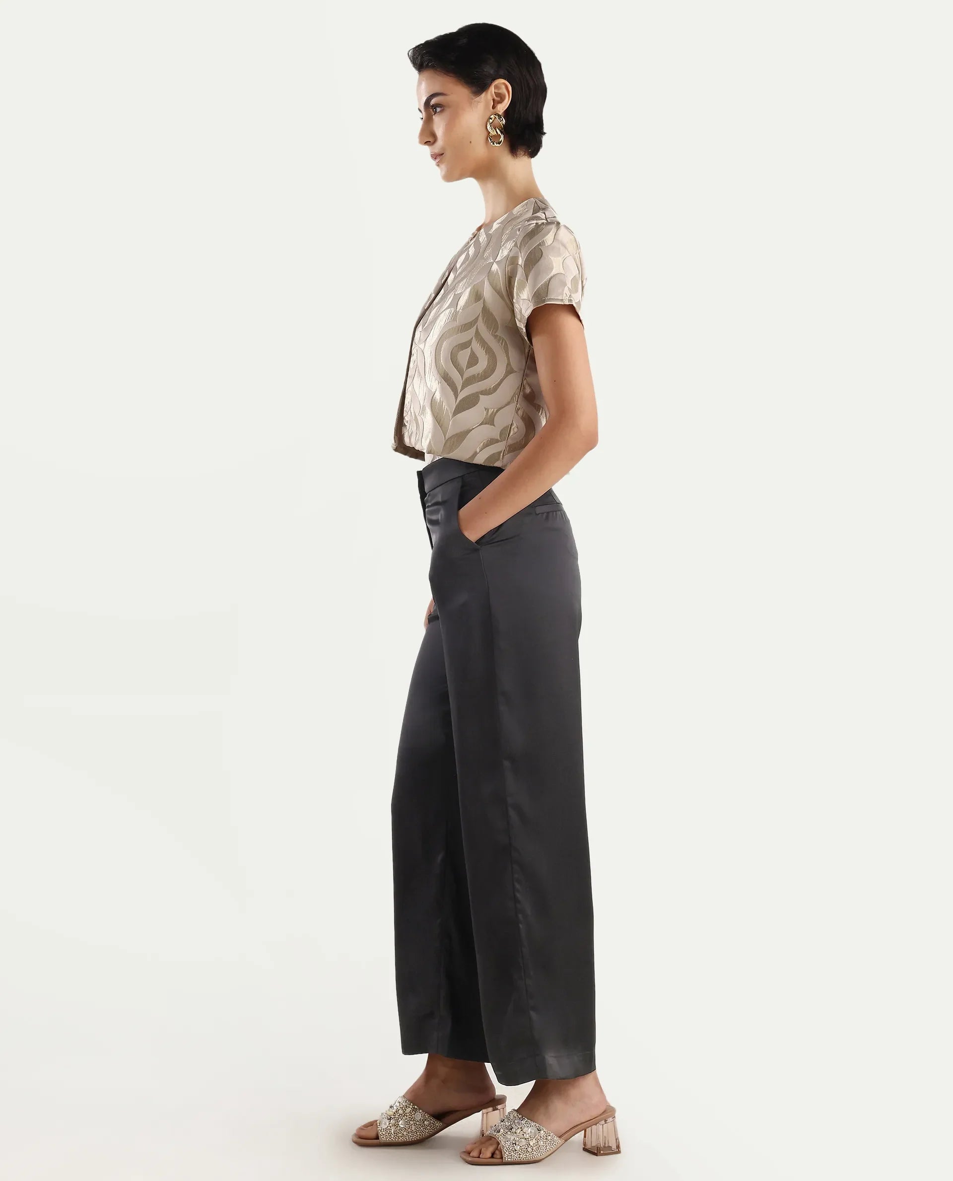 Rareism Women's Nevter-B Black Polyester Plain Ankle Length Straight Fit Trouser
