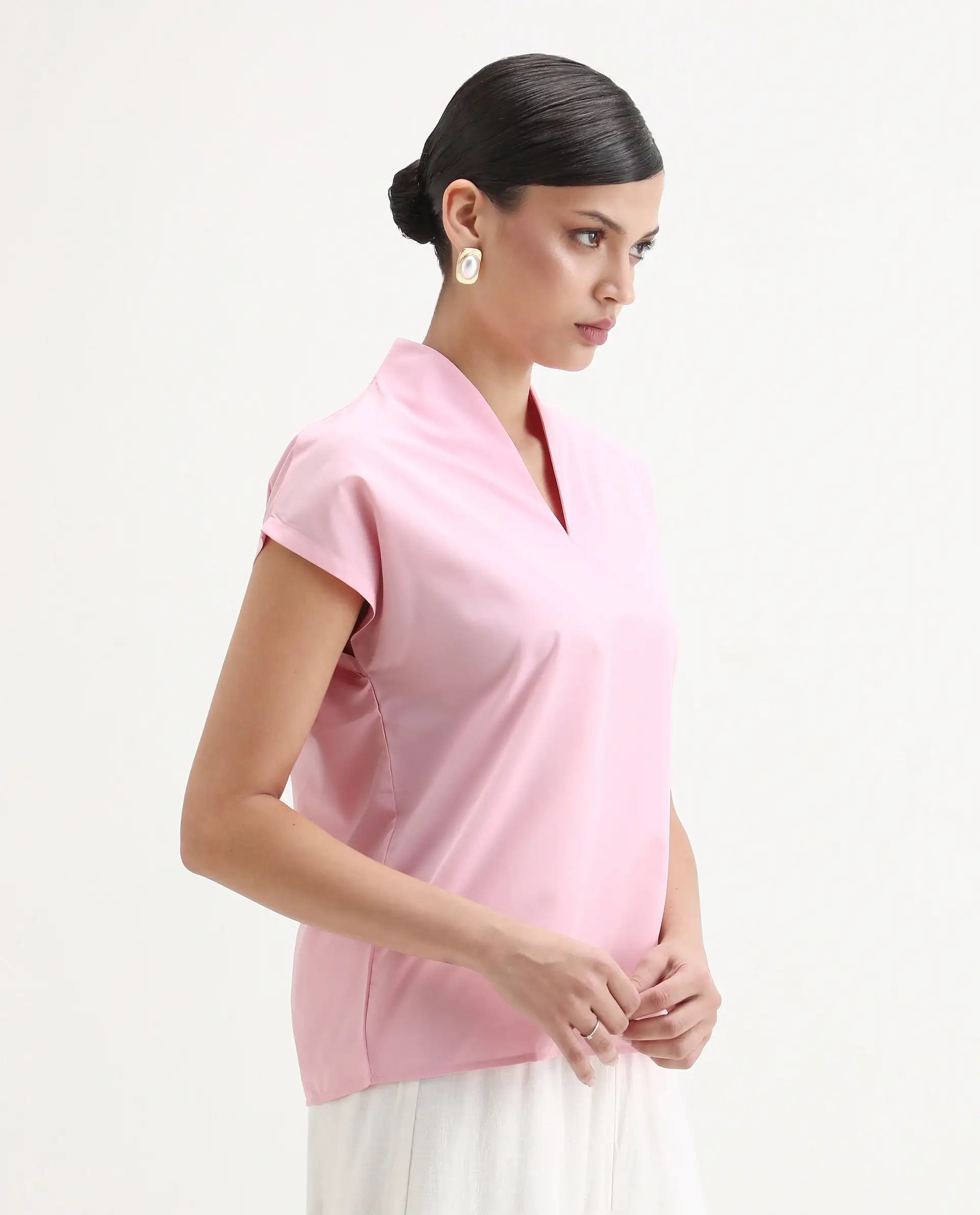 Rareism Women's Nopplo Pink Polyester Blend V-Neck Plain Extended Sleeves Regular Fit Top