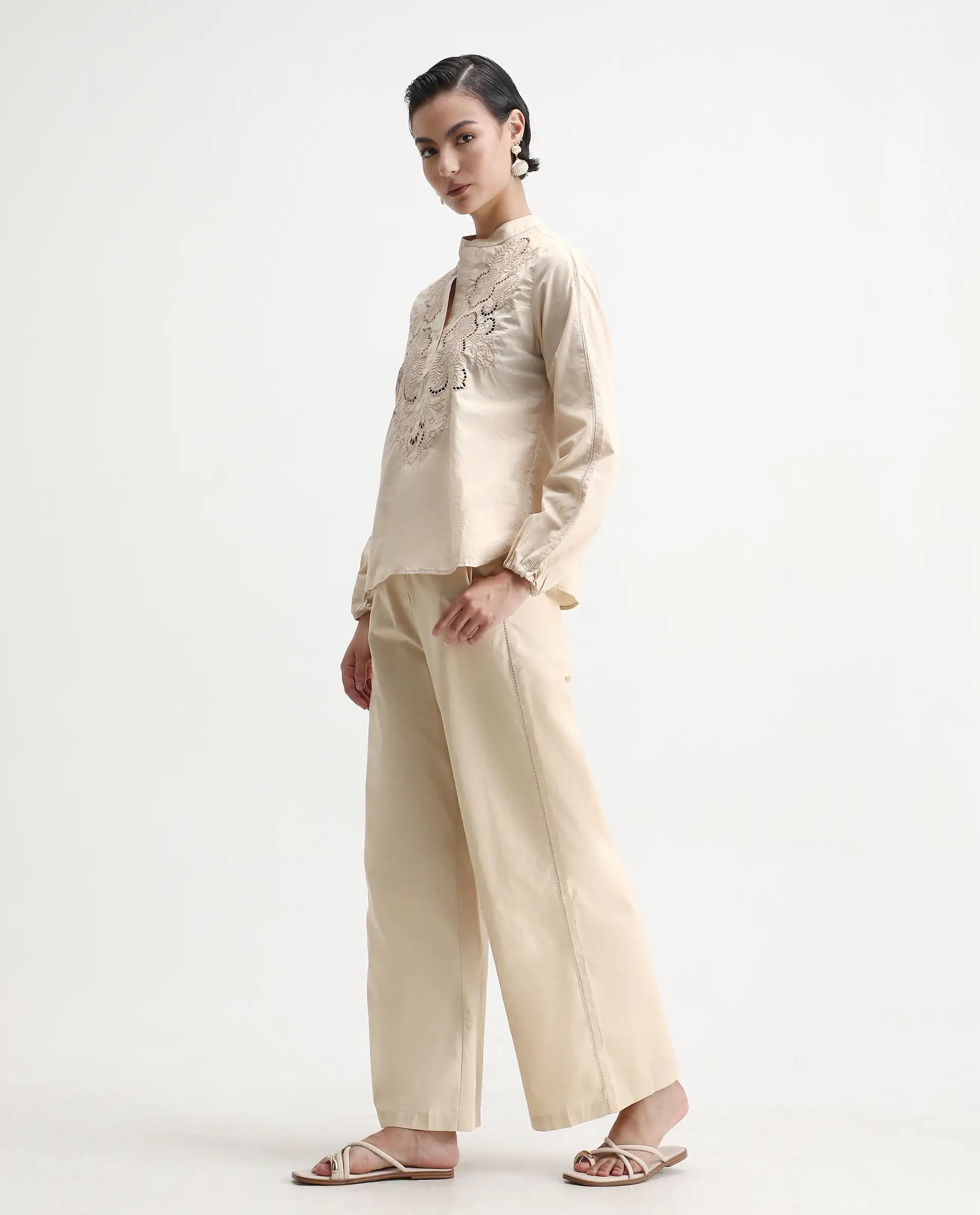 Rareism Women's Nucut-B Beige Cotton Straight Fit Trouser