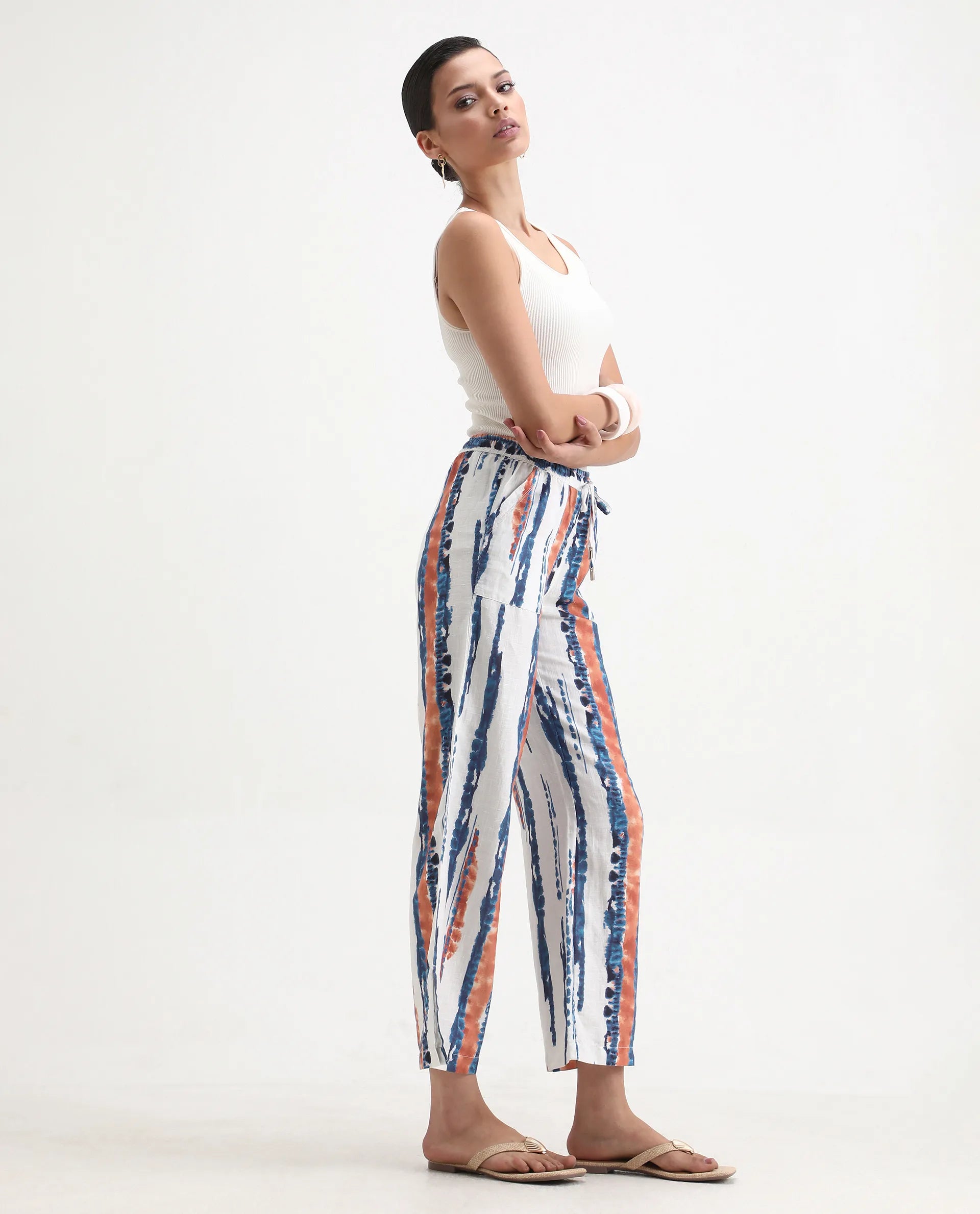 Rareism Women's Opus Offwhite Linen Abstract Print Ankle Length Tailored Trouser