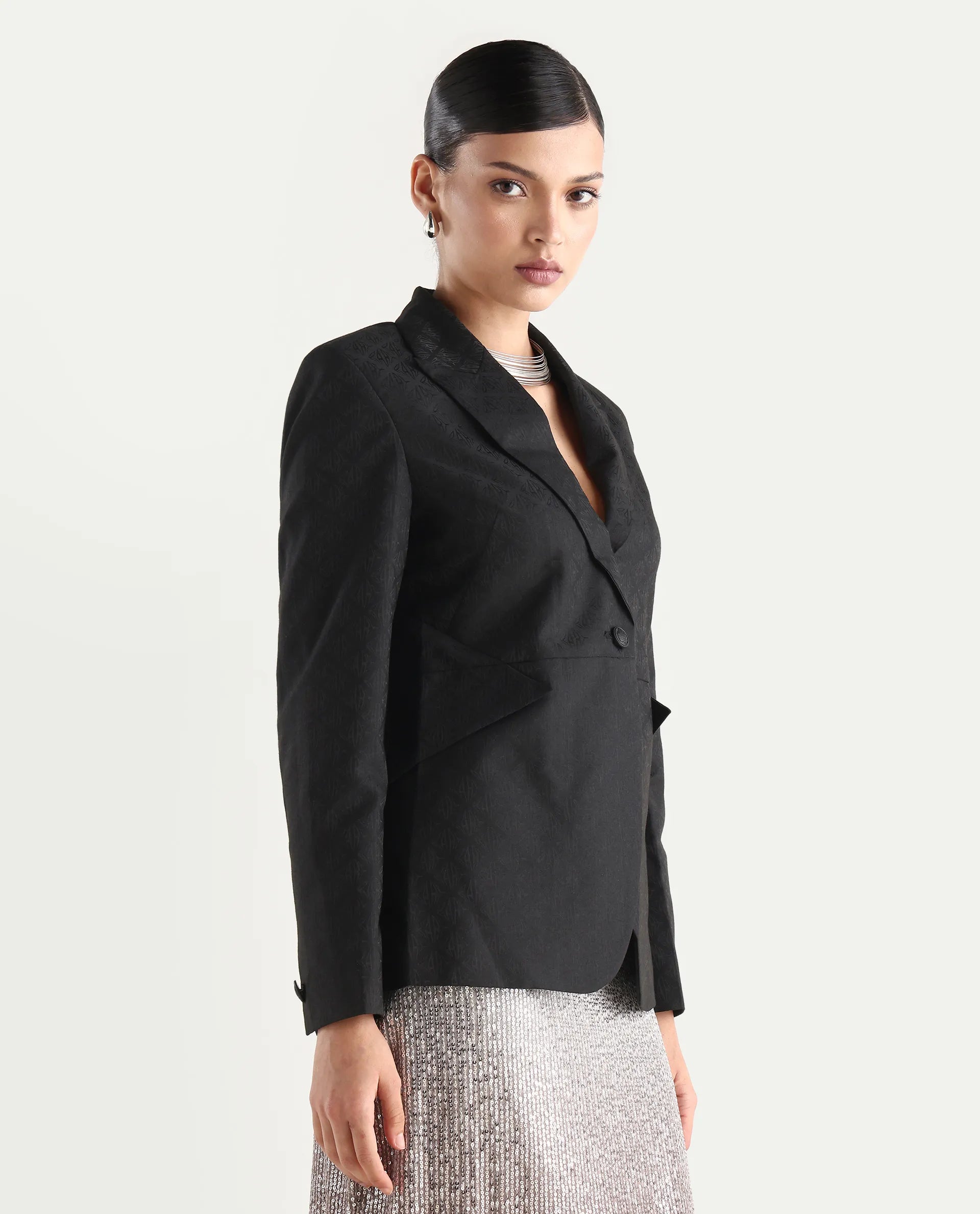 Rareism Women's Palui Black Polyester Lapel Neck Plain Regular Fit Blazer