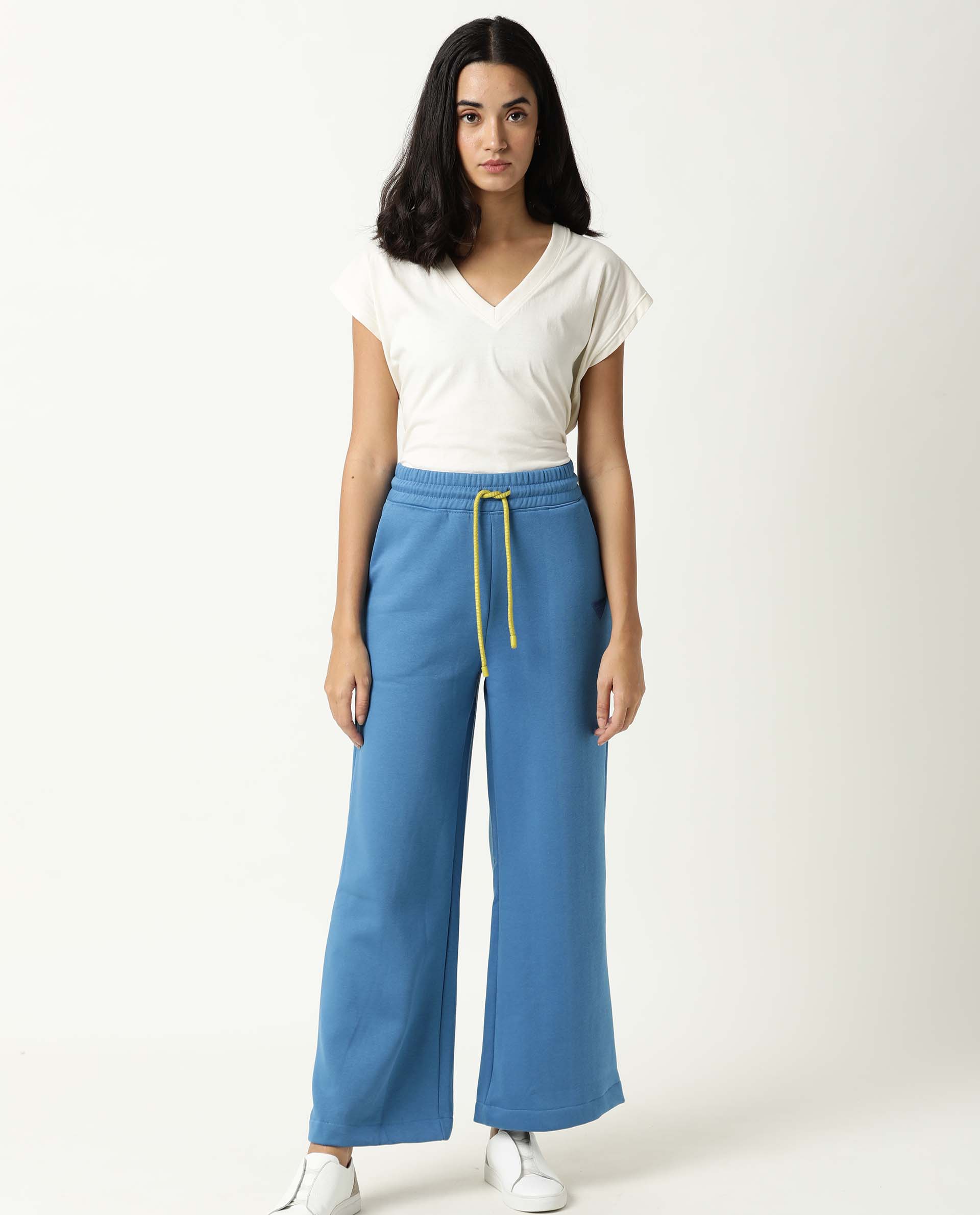 Rareism Women Pazo-1 Blue Poly Cotton Fabric Relaxed Fit Solid Mid Rise Ankle Length Track Pant