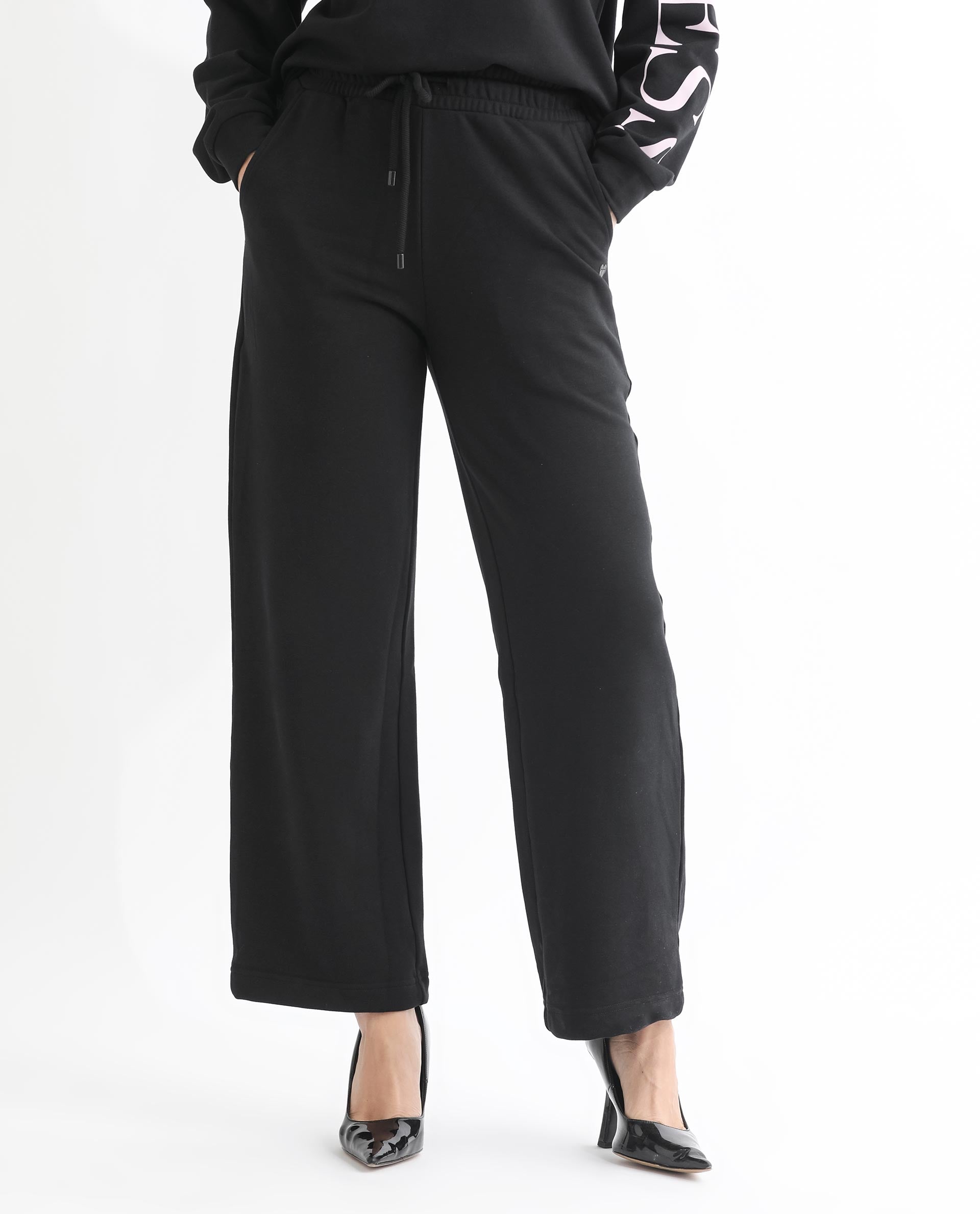 Rareism Women's Pazoo T Black Cotton Blend Plain Ankle Length Flared Track Pant
