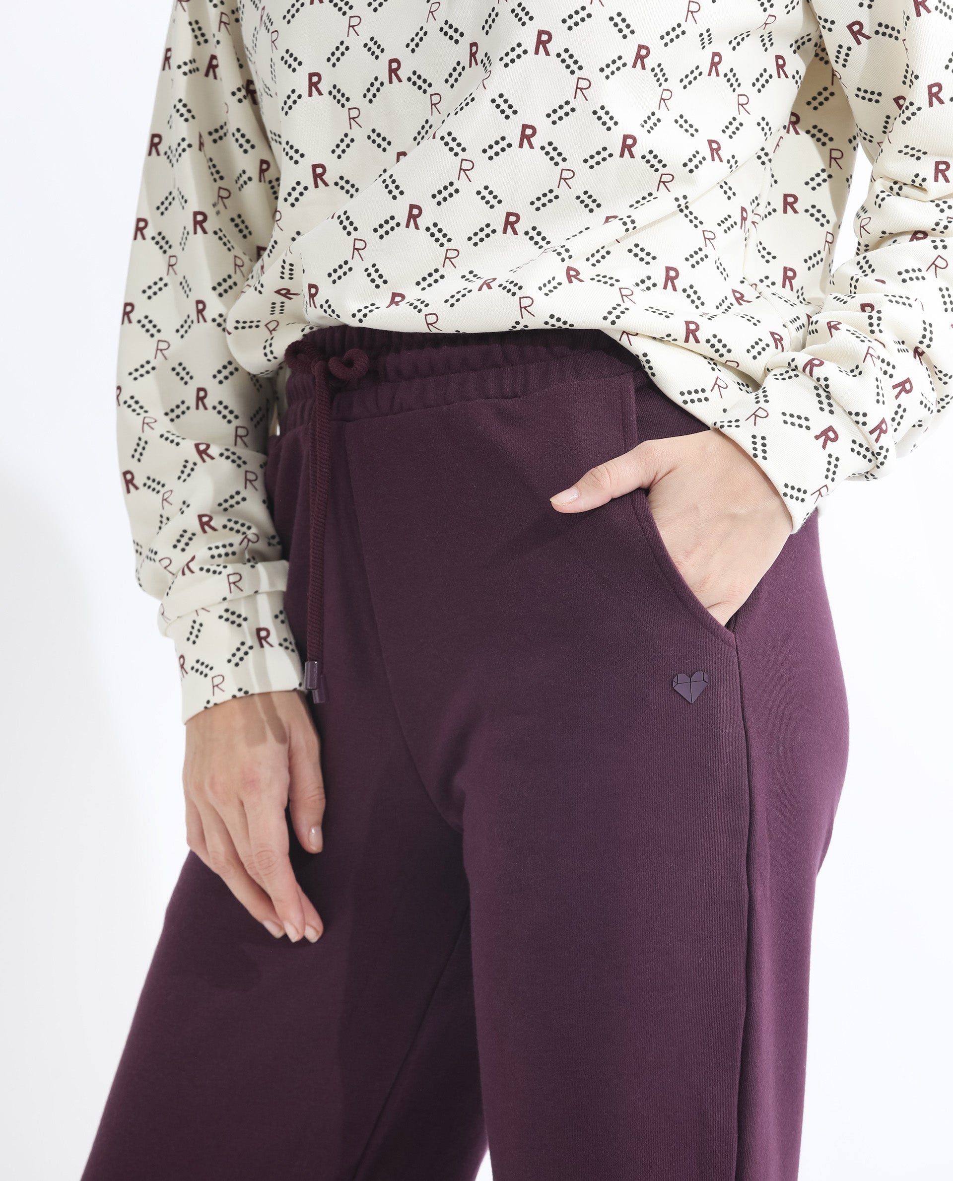 Rareism Women Pazoo T Dark Maroon Cotton Blend Fabric Flared Solid Mid Rise Ankle Length Track Pant