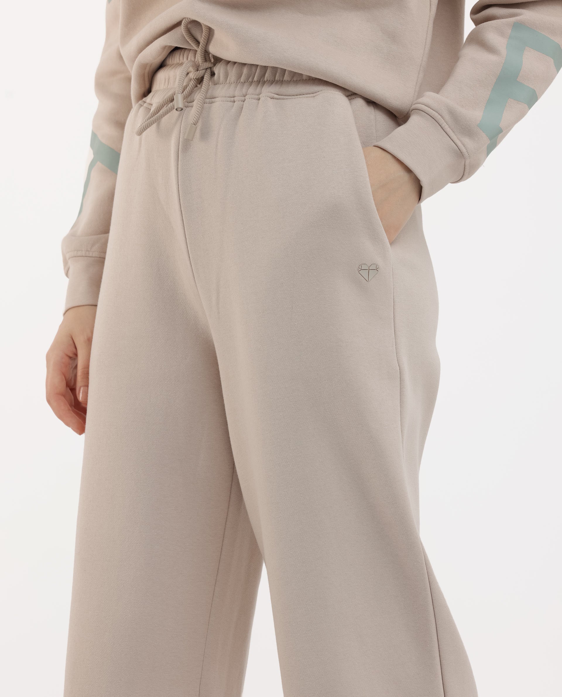 Rareism Women's Pazoo F Beige Cotton Blend Plain Ankle Length Flared Track Pant