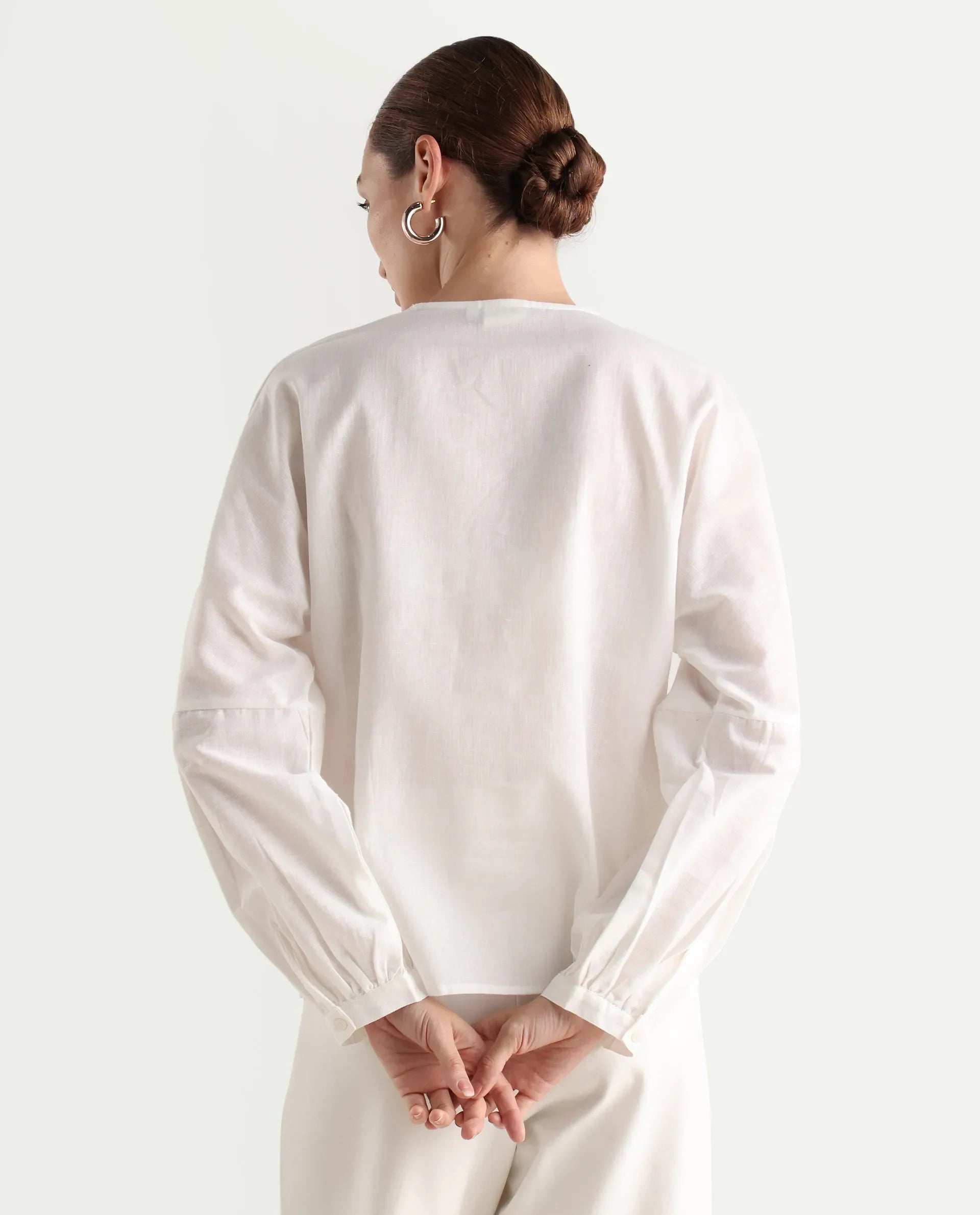 Rareism Women's Present White Cotton Blend Lapel Neck Plain Balloon Sleeve Regular Fit Top