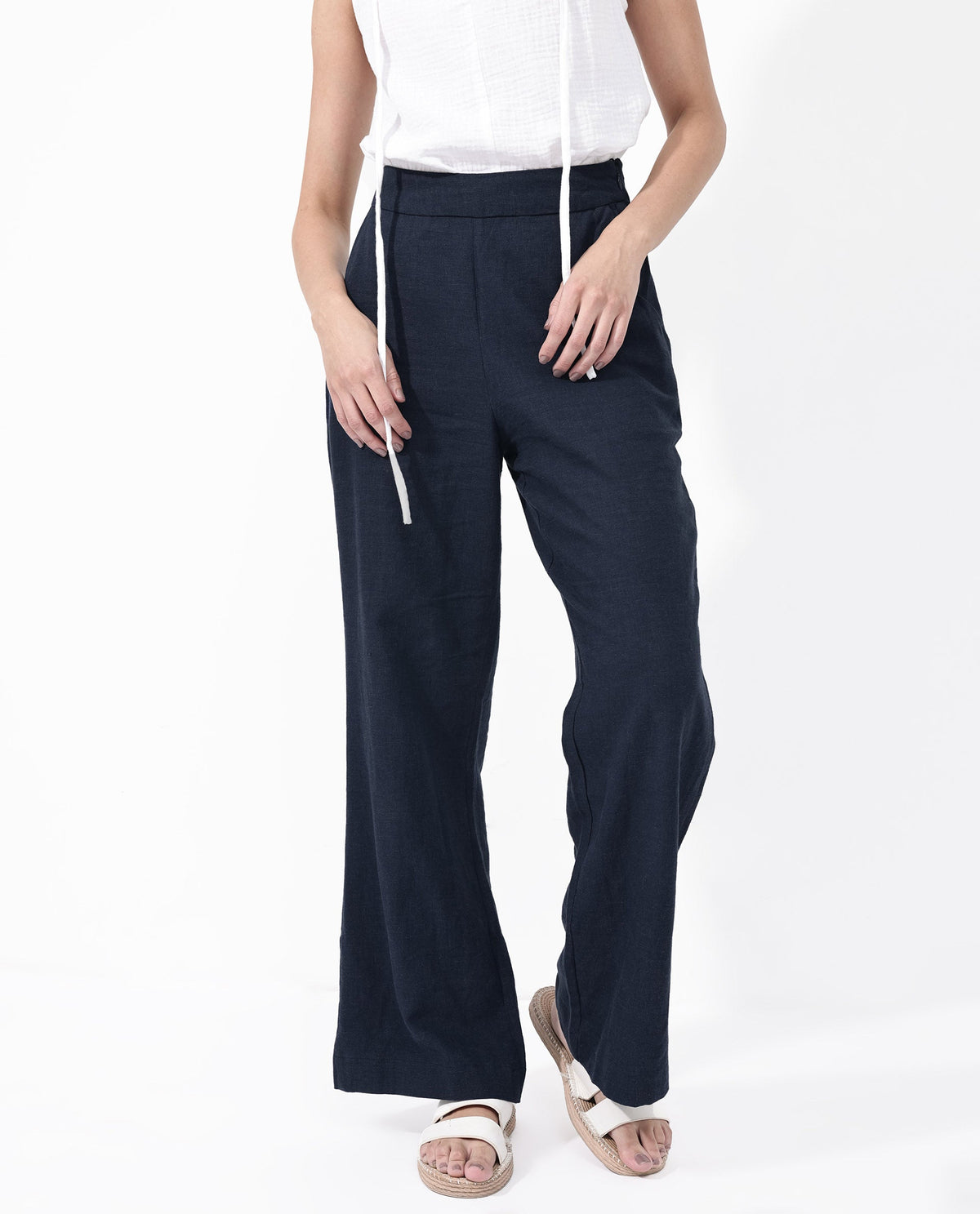 Rareism Women Rica Dark Navy Cotton Linen Fabric Regular Length Trouser