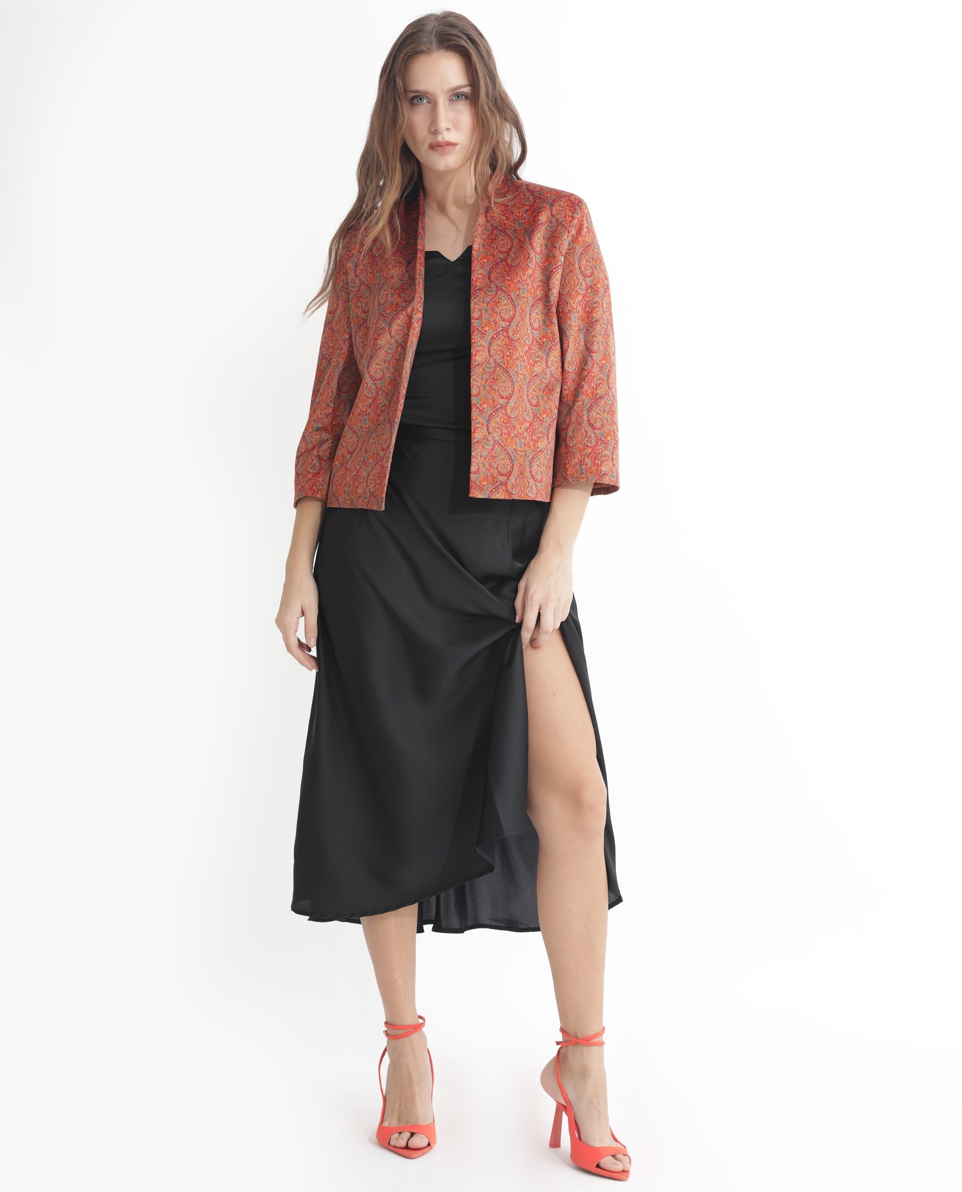 Rareism Women Rinok Gold Velvet 3/4Th Sleeves Print Collarless Shrug