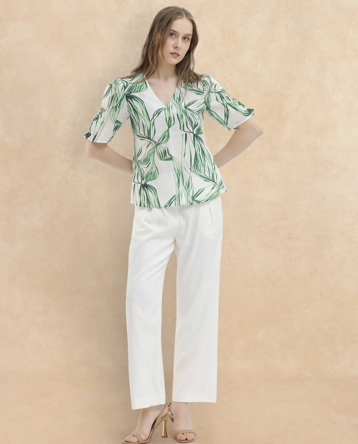 Rareism Women Riter-SC Green Cotton Fabric Short Sleeves V-Neck Puff Sleeve Regular Fit Abstract Print Top
