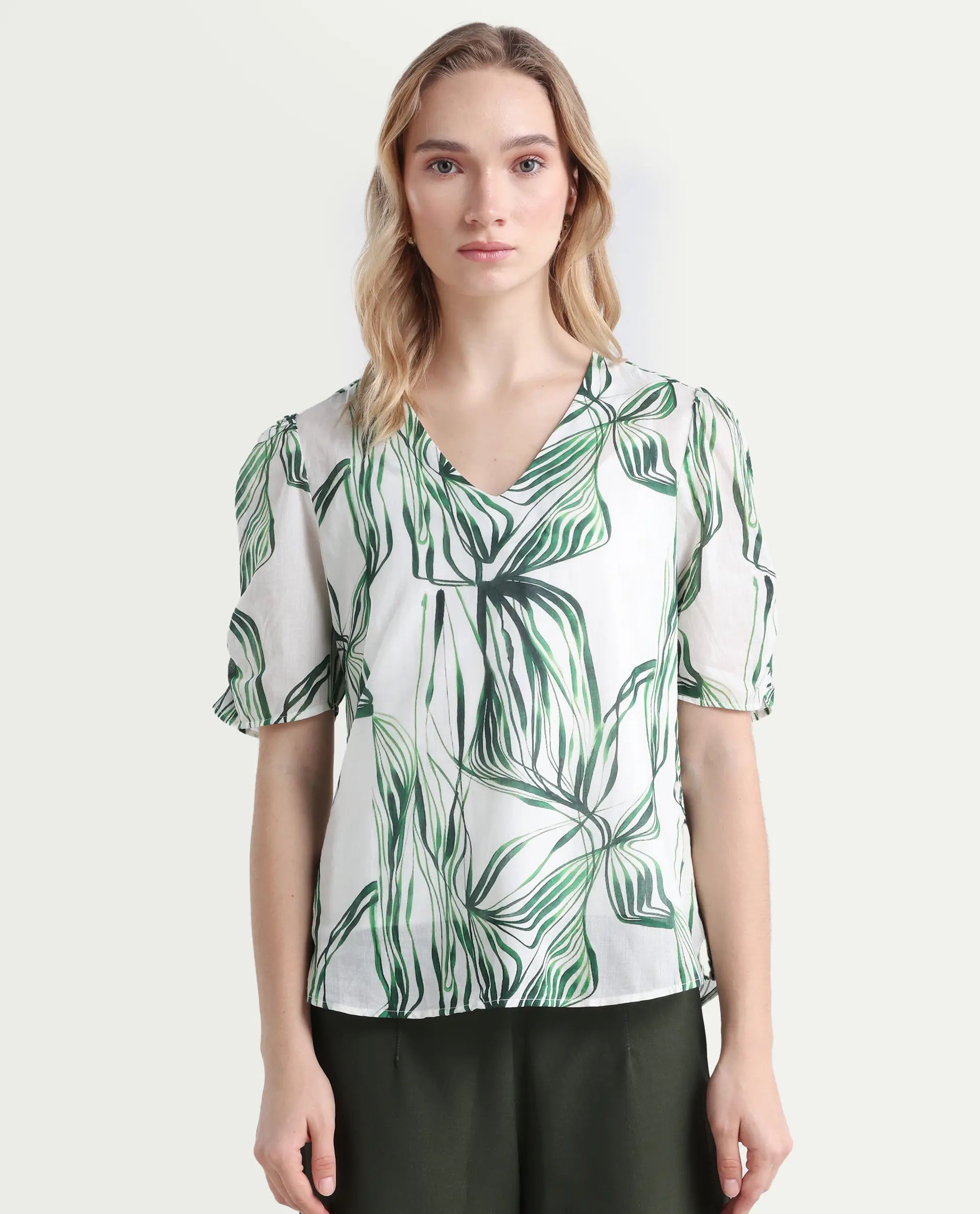 Rareism Women's Riter Green Cotton V-Neck Plain Puff Sleeve Regular Fit Top