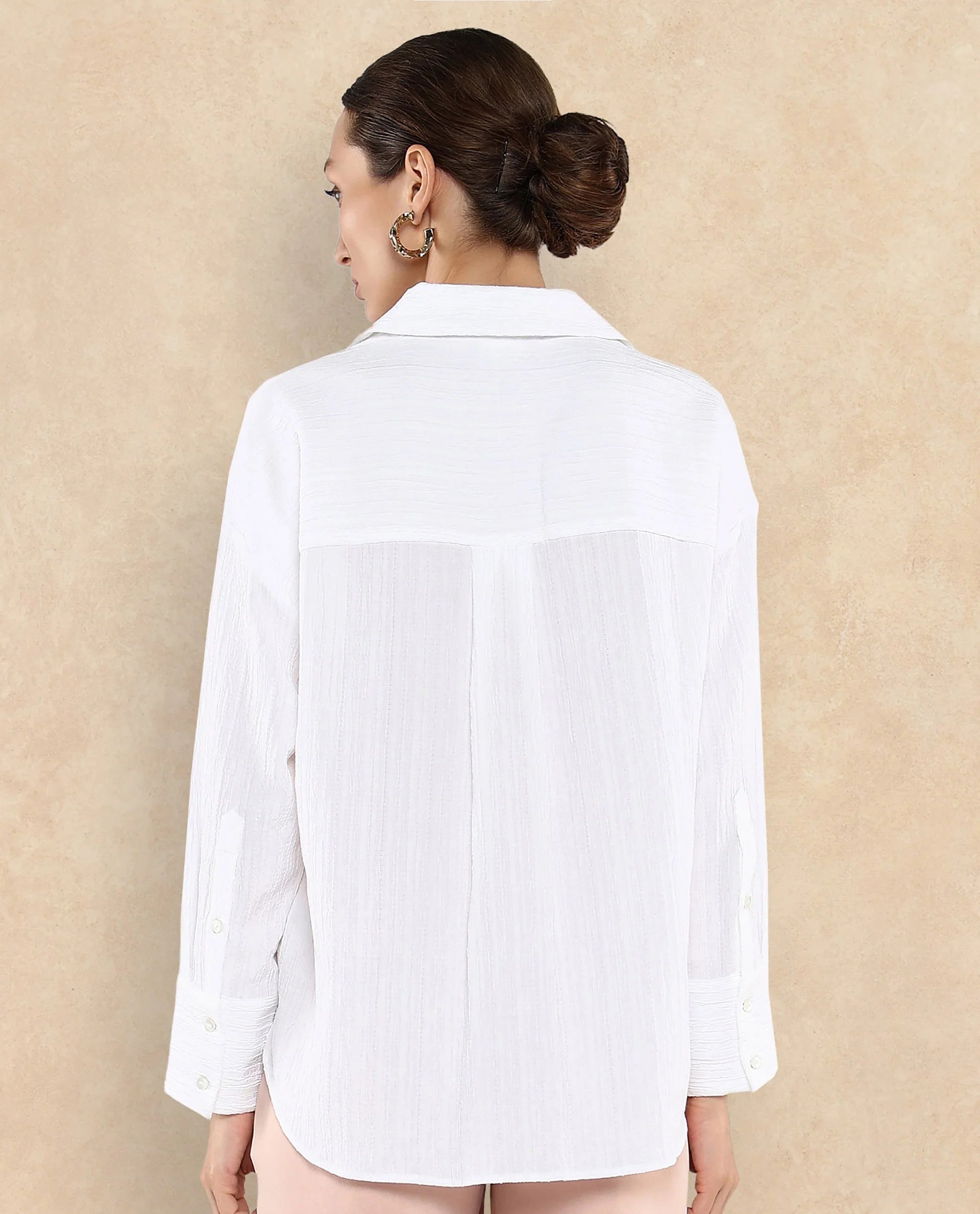 Rareism Women's Roag White Polyester Blend Spread Collar Plain Cuffed Sleeve Boxy Fit Shirt