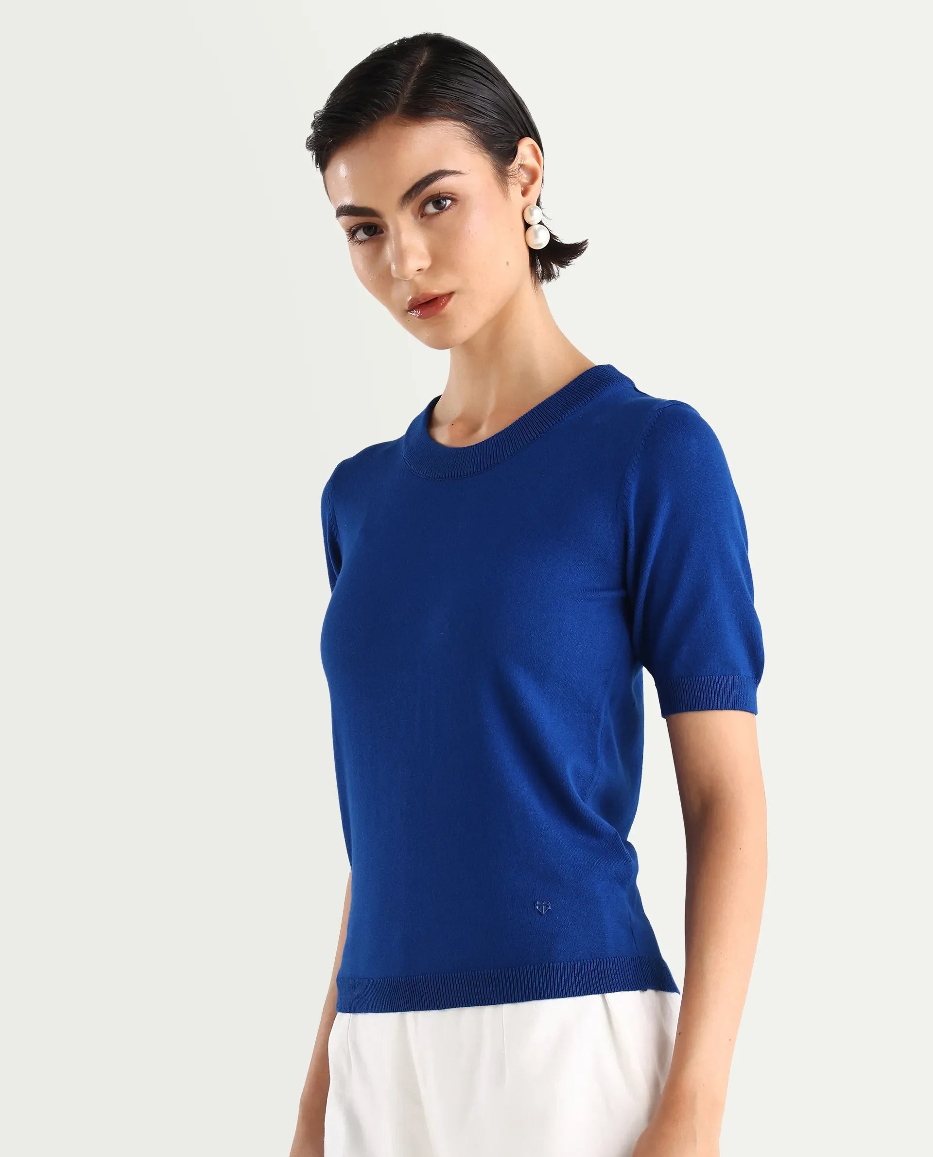 Rareism Women's Rohrdo Flouroscent Blue Viscose Crew Neck Plain Regular Fit Sweater